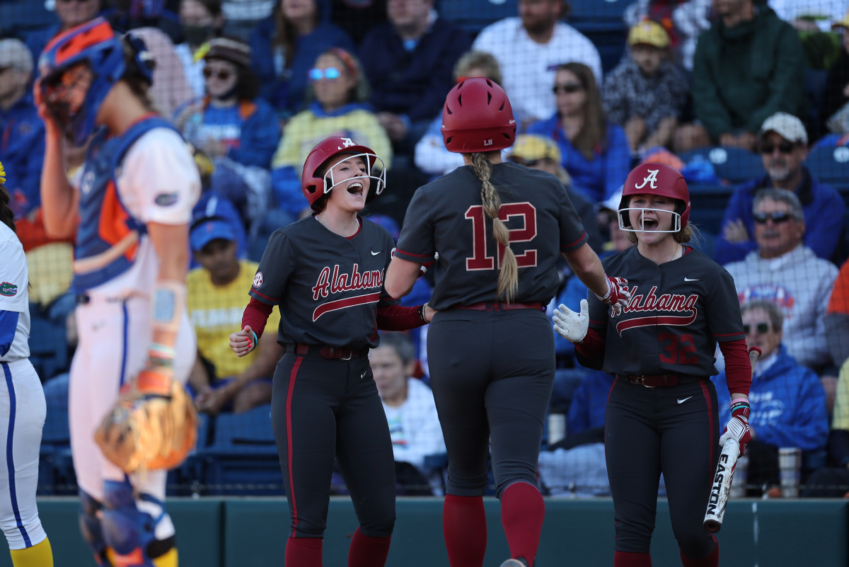 Alabama softball celebrates at Florida