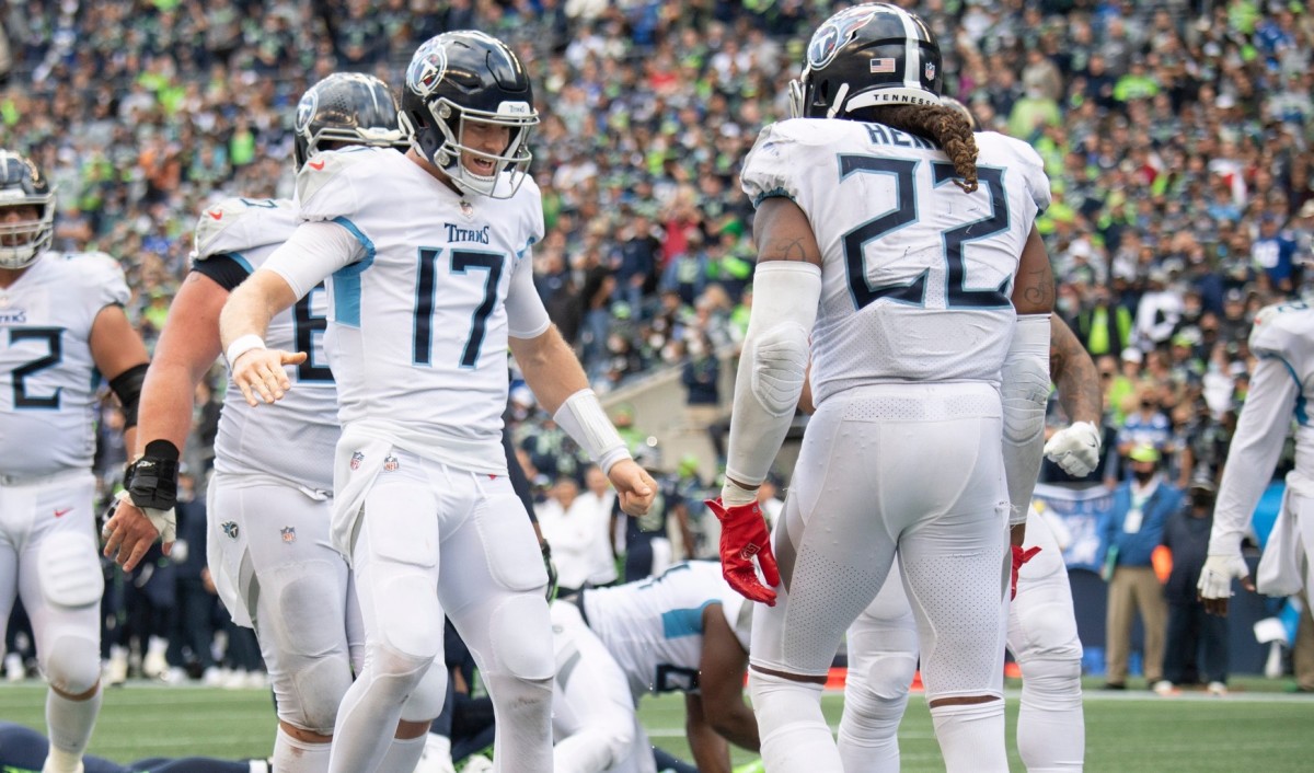 Why the Tennessee Titans Need to Get Younger on Offense - Sports  Illustrated Tennessee Titans News, Analysis and More