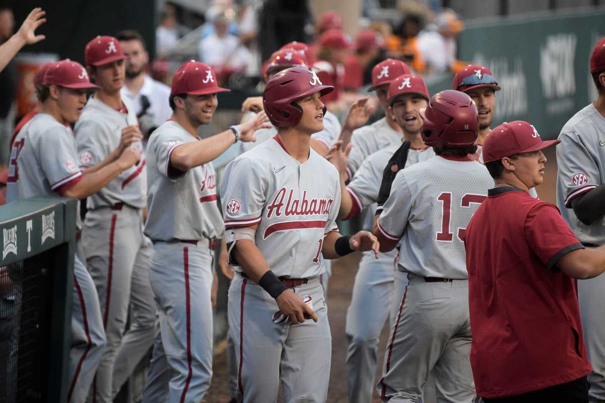 VandyBoys regain their momentum, beat Alabama 9-6 in series-opener