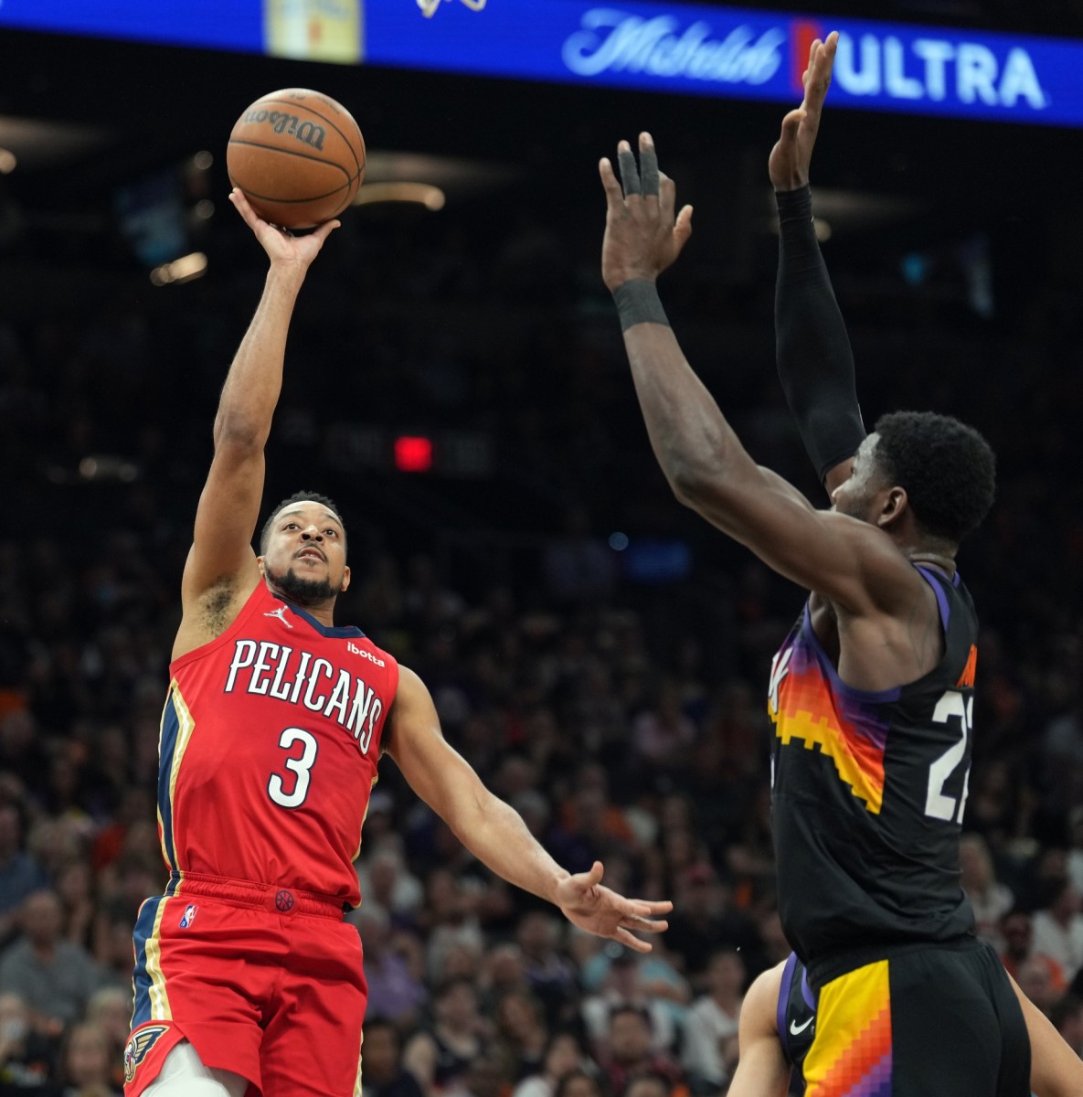 Chris Paul Closed Out Game 3 for 114-111 Suns' Victory Over Pelicans -  Sports Illustrated New Orleans Pelicans News, Analysis, and More