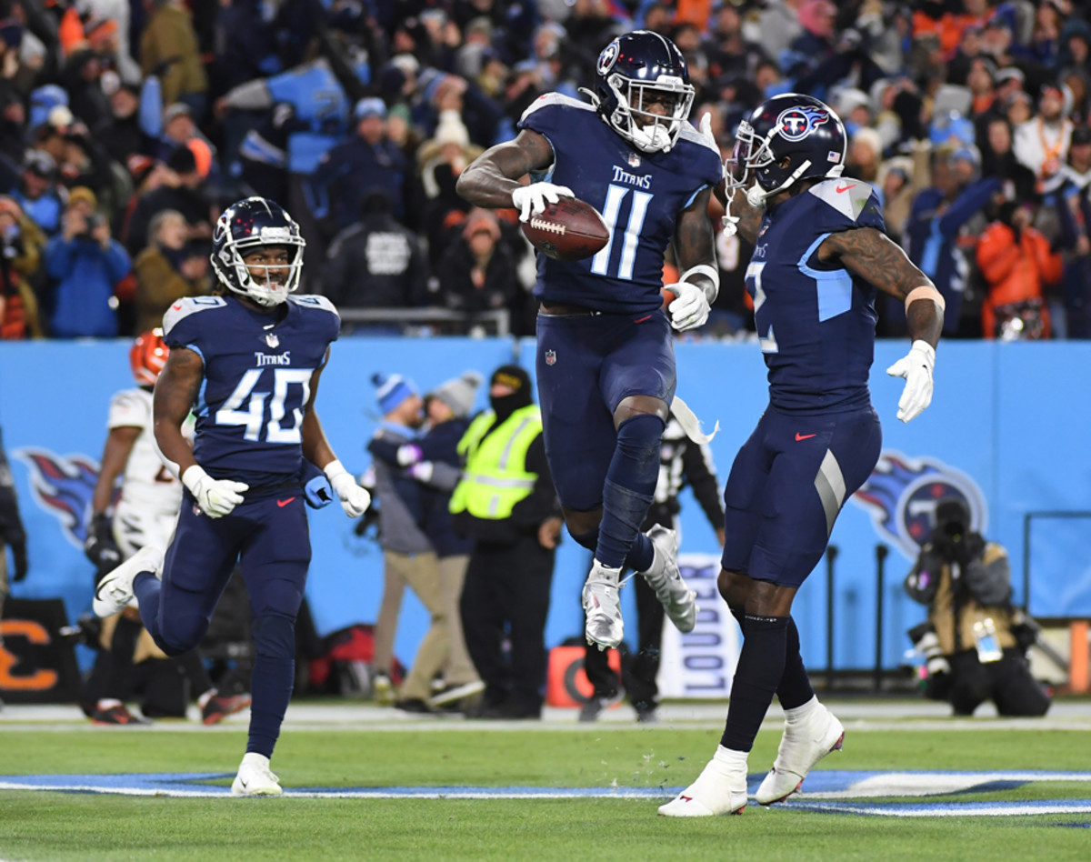 Watch: Titans turn A.J. Brown throwing ball in stands into