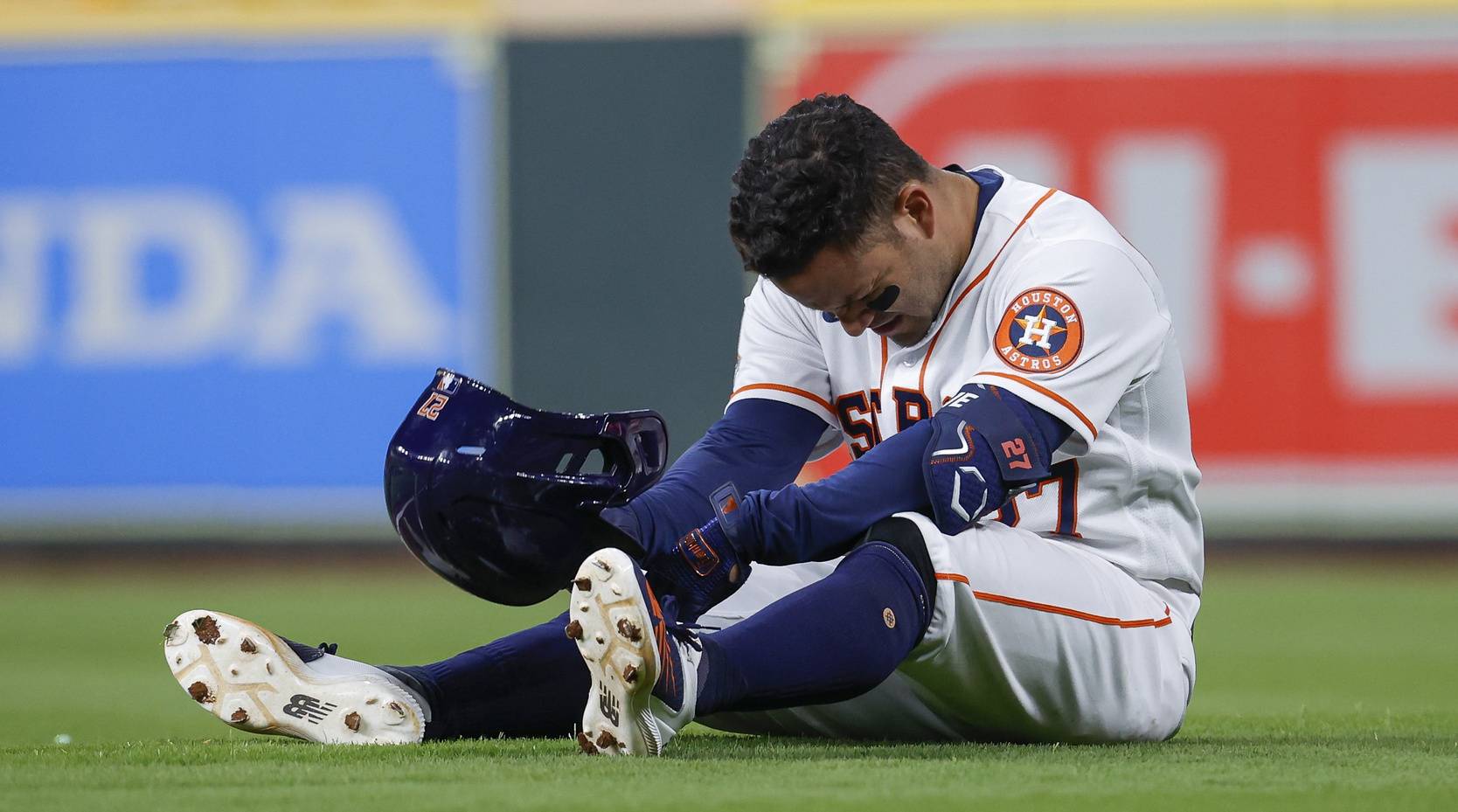 Houston Astros placed Jeremy Peña on 10-day injured list for left thumb  discomfort, J.J. Matijevic recalled to take his place - ABC13 Houston