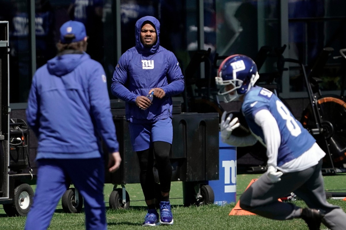 New York Giants Training Camp Practice Report Day 4: Takeaways and  Observations - Sports Illustrated New York Giants News, Analysis and More