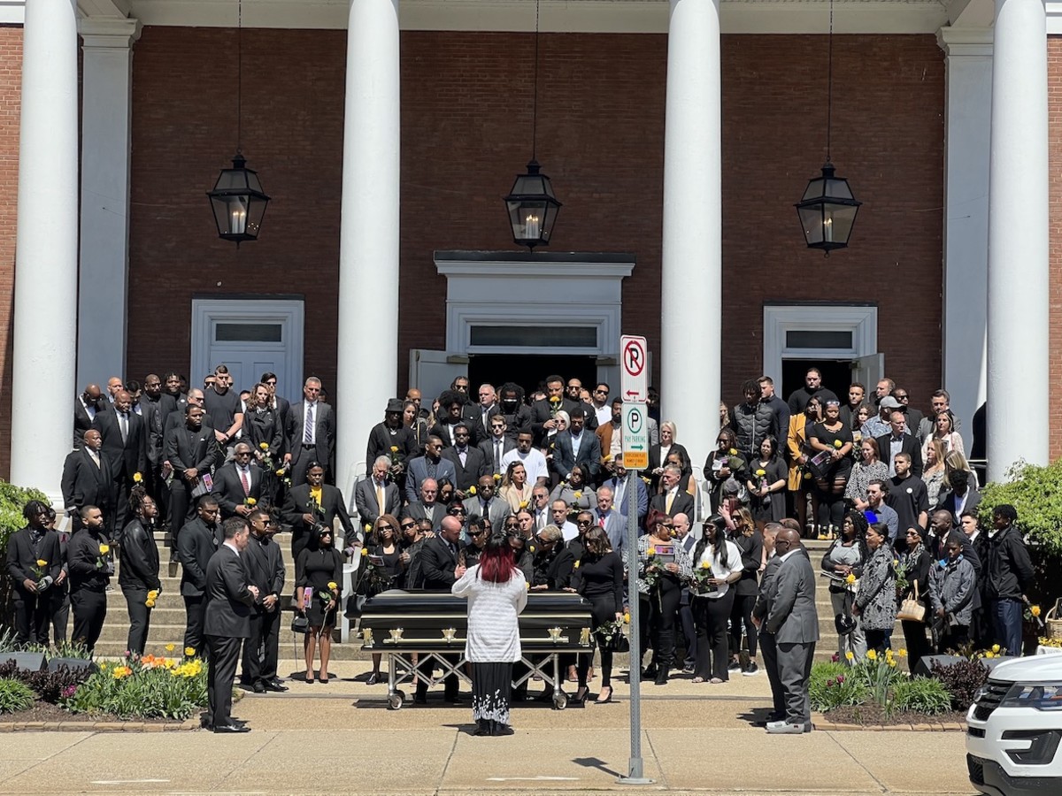 Family and Friends Gather Around Dwayne Haskins' Casket.