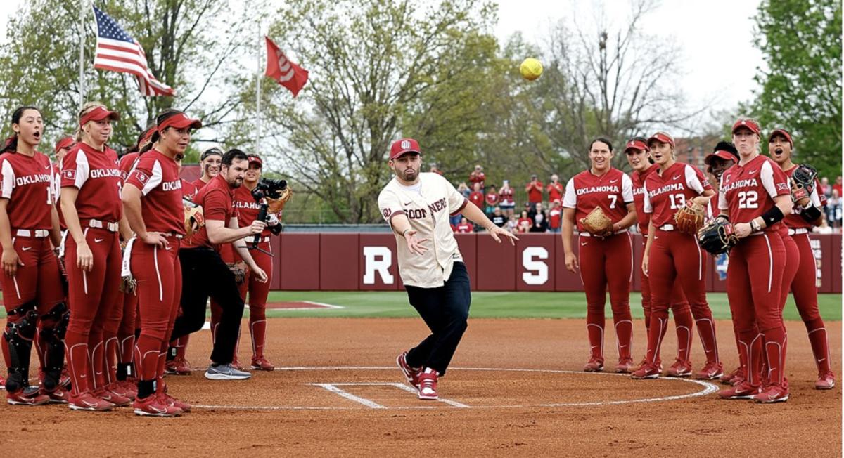 Baker Mayfield throws out the first pitch