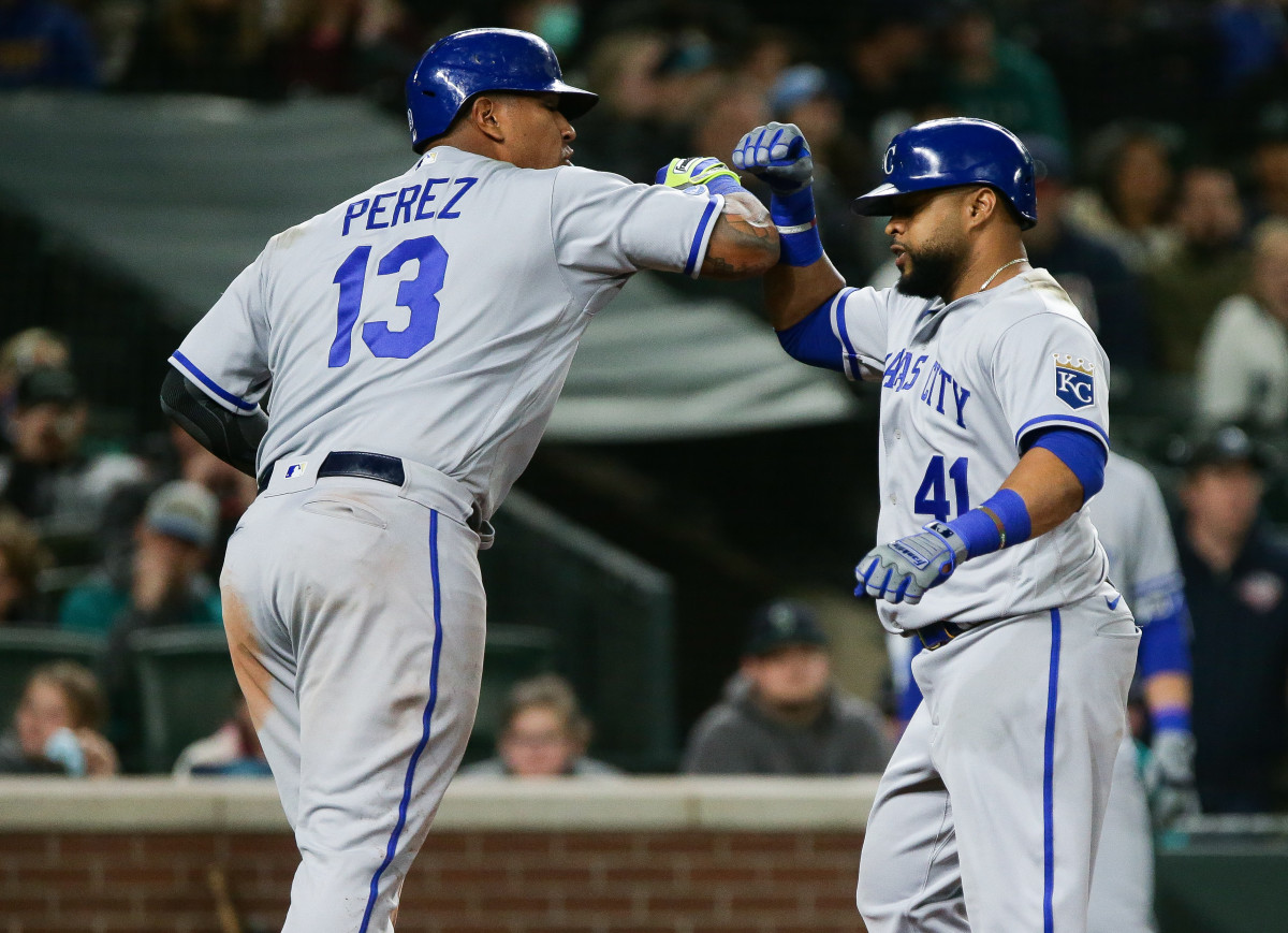 Friday's MLB: Royals fear Perez could miss all of 2019