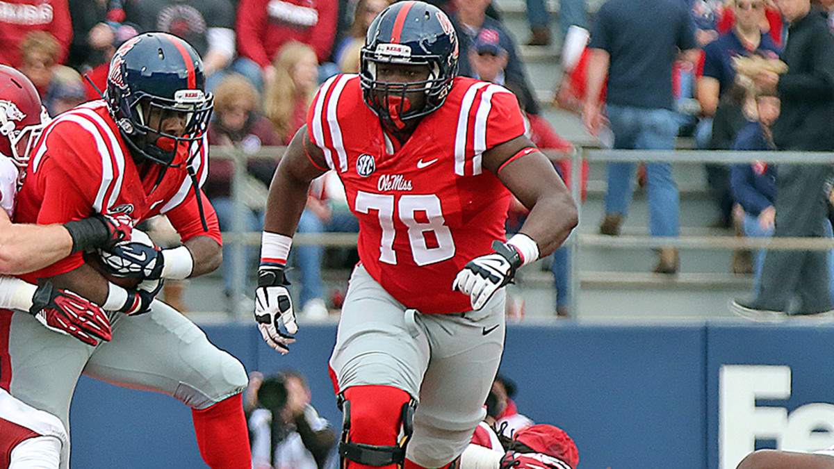 Texans OT Laremy Tunsil Mints NFT of Famous NFL Draft 'Gas Mask' Moment