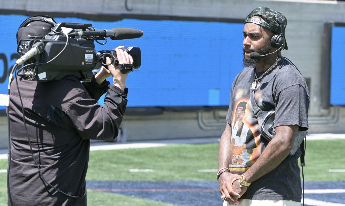 DeSean Jackson is interviewed by the Pac-12 Network