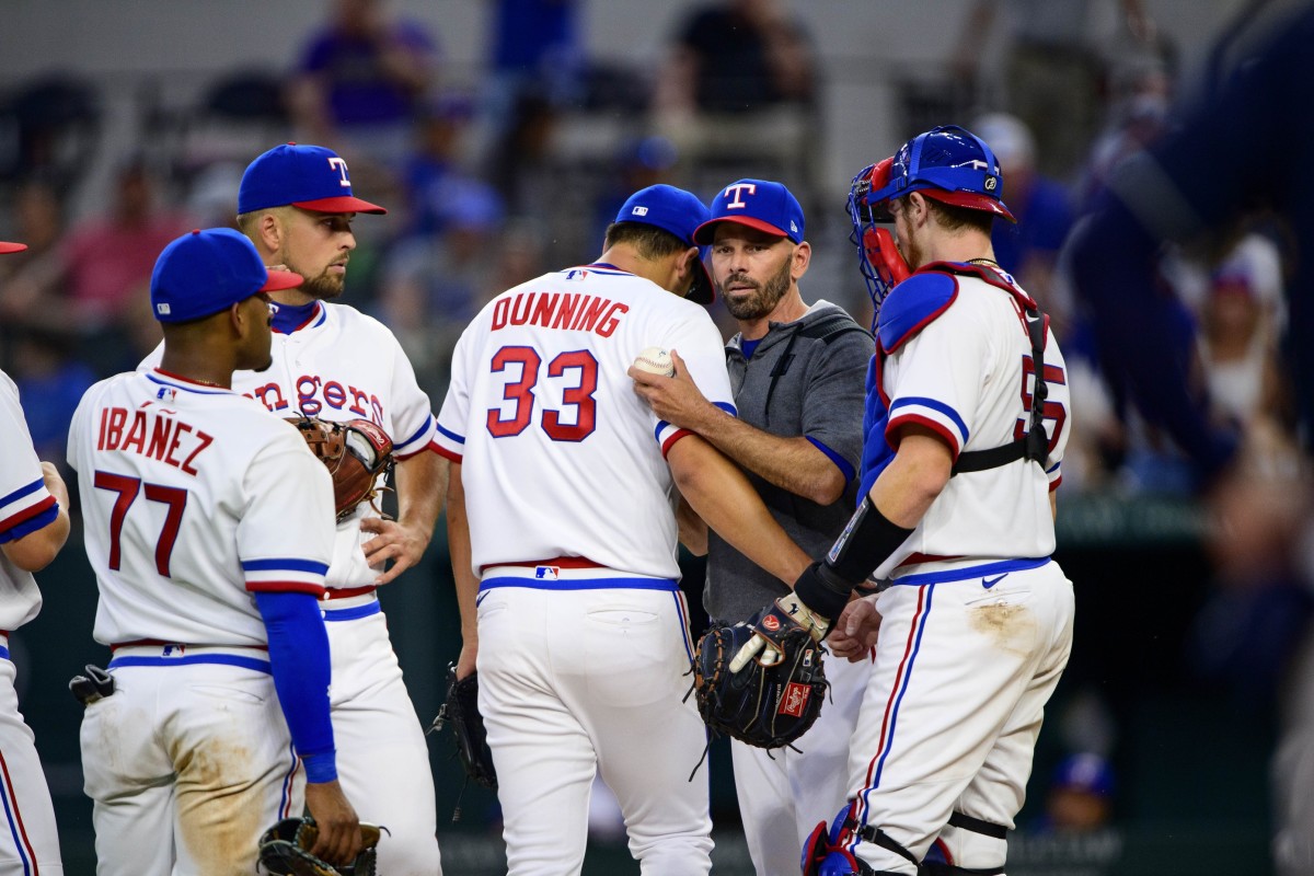 Dane Dunning 'Sets The Tone' in Win Over Atlanta Braves, Texas Rangers Snap  Four-Game Losing Streak - Sports Illustrated Texas Rangers News, Analysis  and More