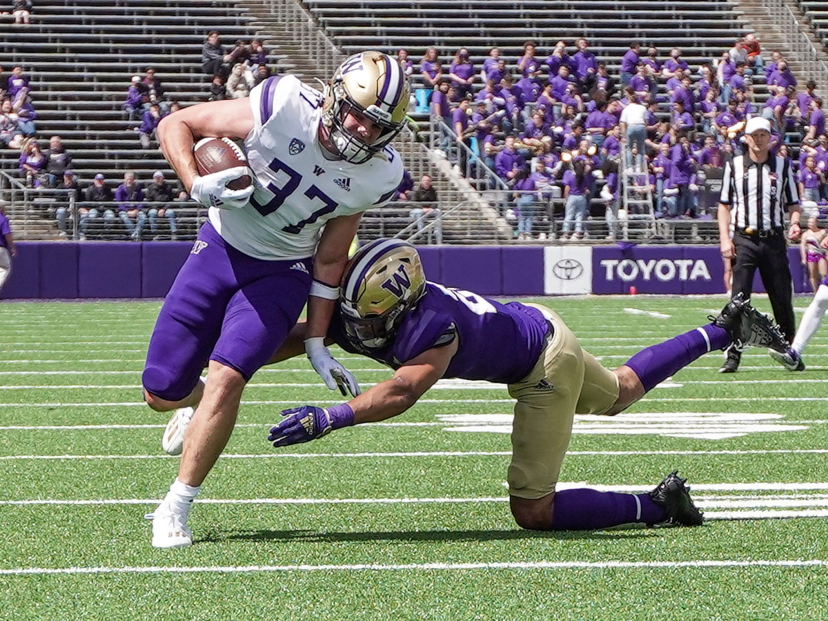 Young tight end Cade Otton continues to impress as Will Dissly's  replacement in UW offense