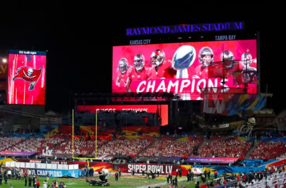 Buccaneers Ranked No. 1 by NFL Fans for in Stadium Technology for Second  Year in a Row