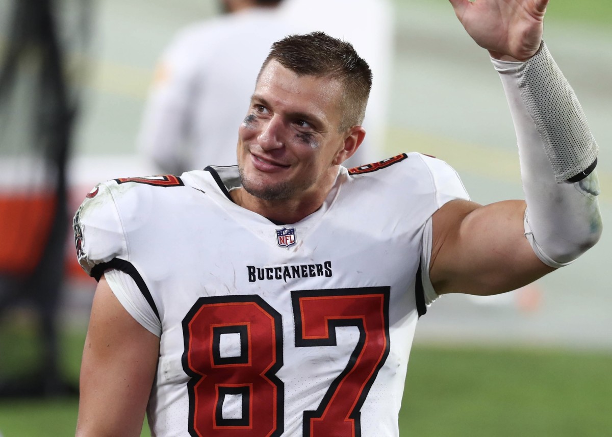 Tampa Bay Bucs Star Rob Gronkowski Praises Joe Burrow Again With Free  Agency Just Days Away - Sports Illustrated Cincinnati Bengals News,  Analysis and More