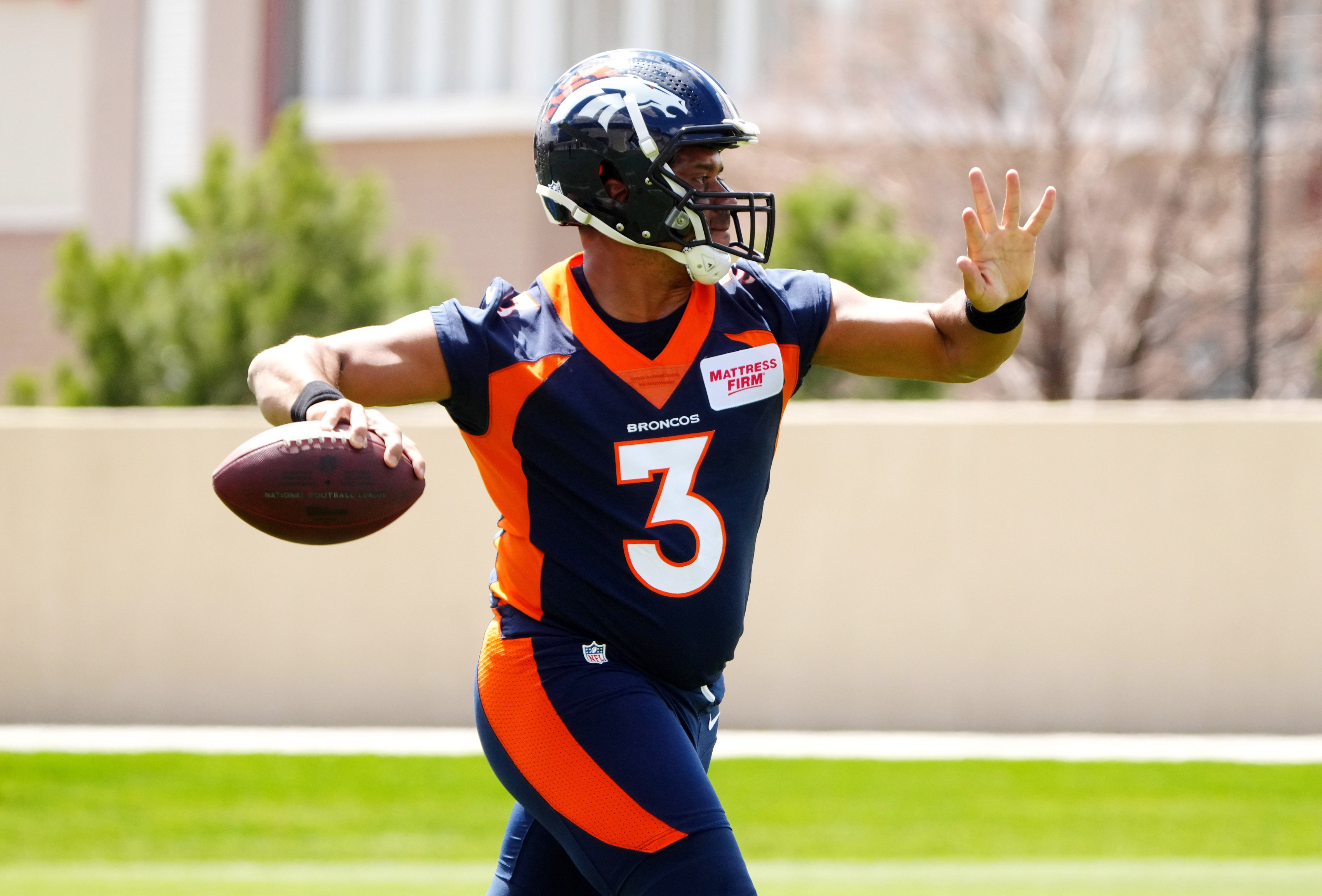 Four Denver Broncos Poised to Earn Pro Bowl & All-Pro Honors in 2023 -  Sports Illustrated Mile High Huddle: Denver Broncos News, Analysis and More