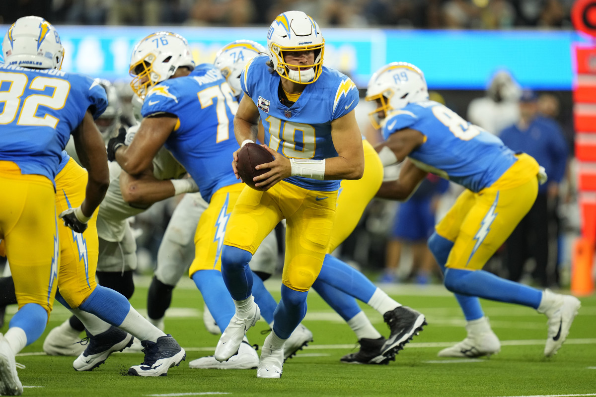 5 Takeaways From Los Angeles Chargers' 32-18 Preseason Loss vs