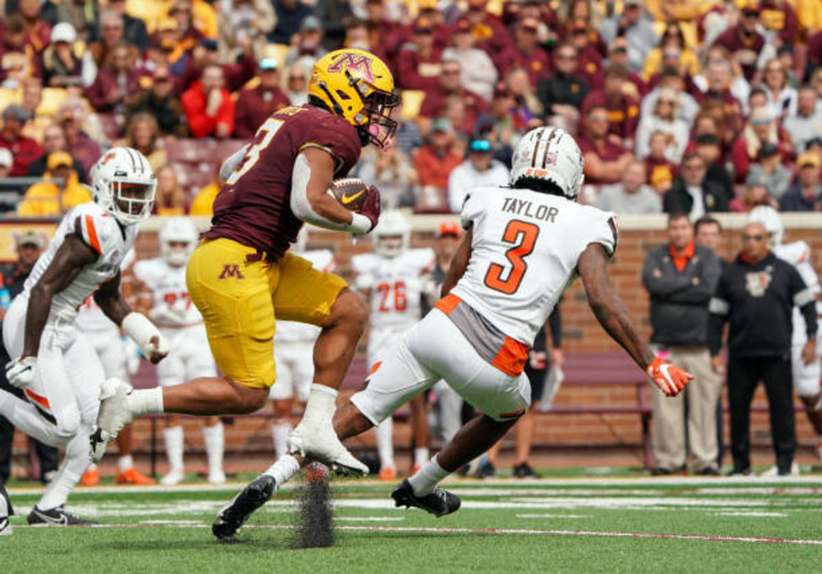 Devin Taylor Signs with the Washington Commanders as an UDFA - Bowling  Green State University Athletics