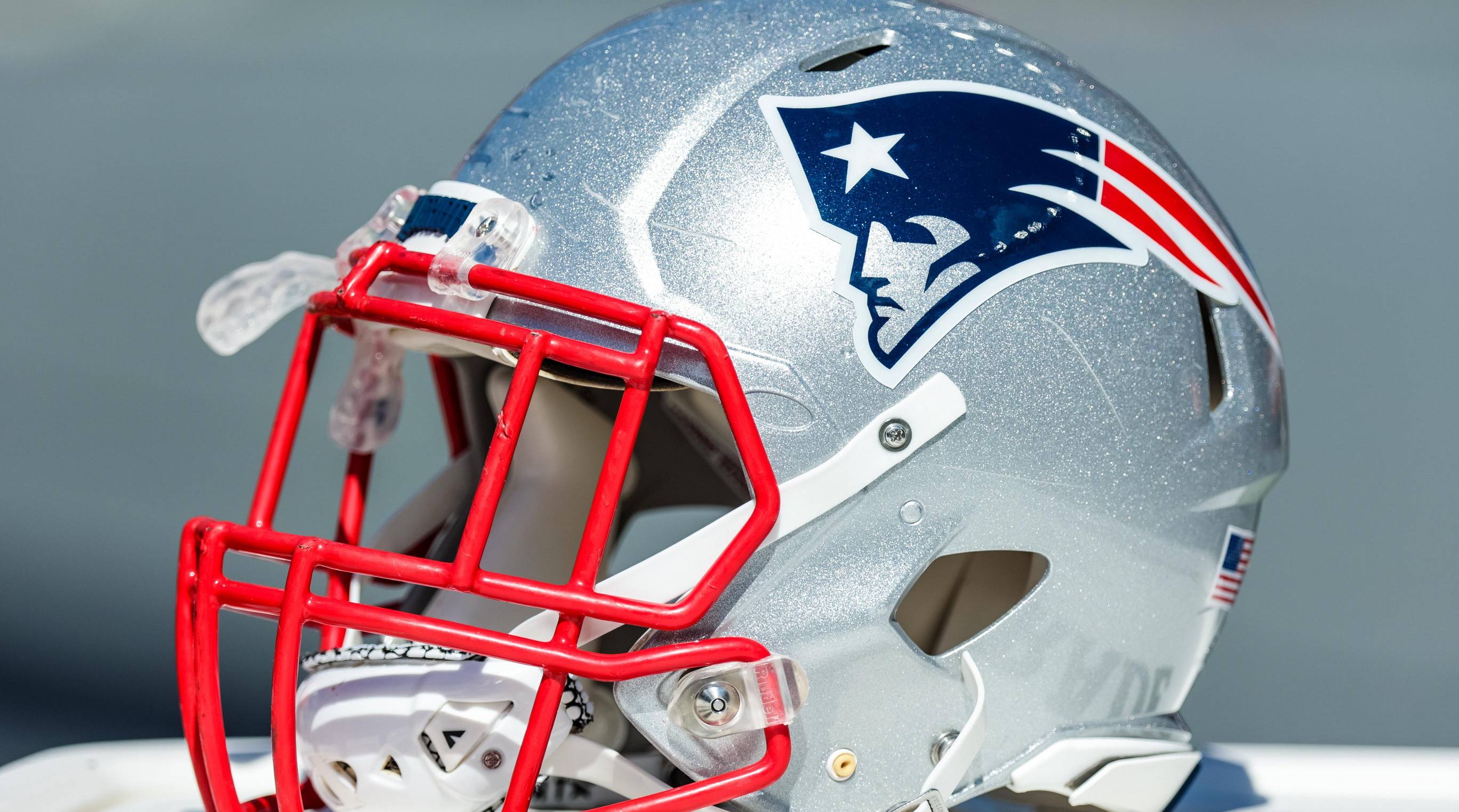 Patriots Unveil Red Throwback Uniforms for 2022 Season in Video - Sports  Illustrated