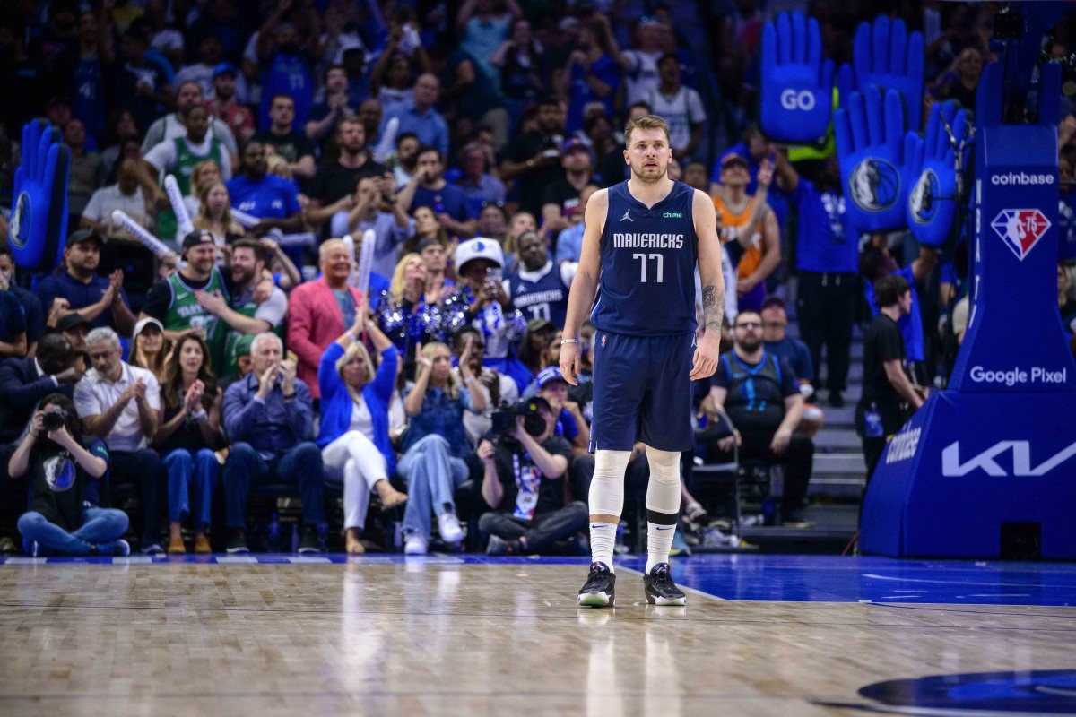 The Stars Were Out for Phoenix's Game 7 vs. Mavericks - Sports Illustrated  Inside The Suns News, Analysis and More