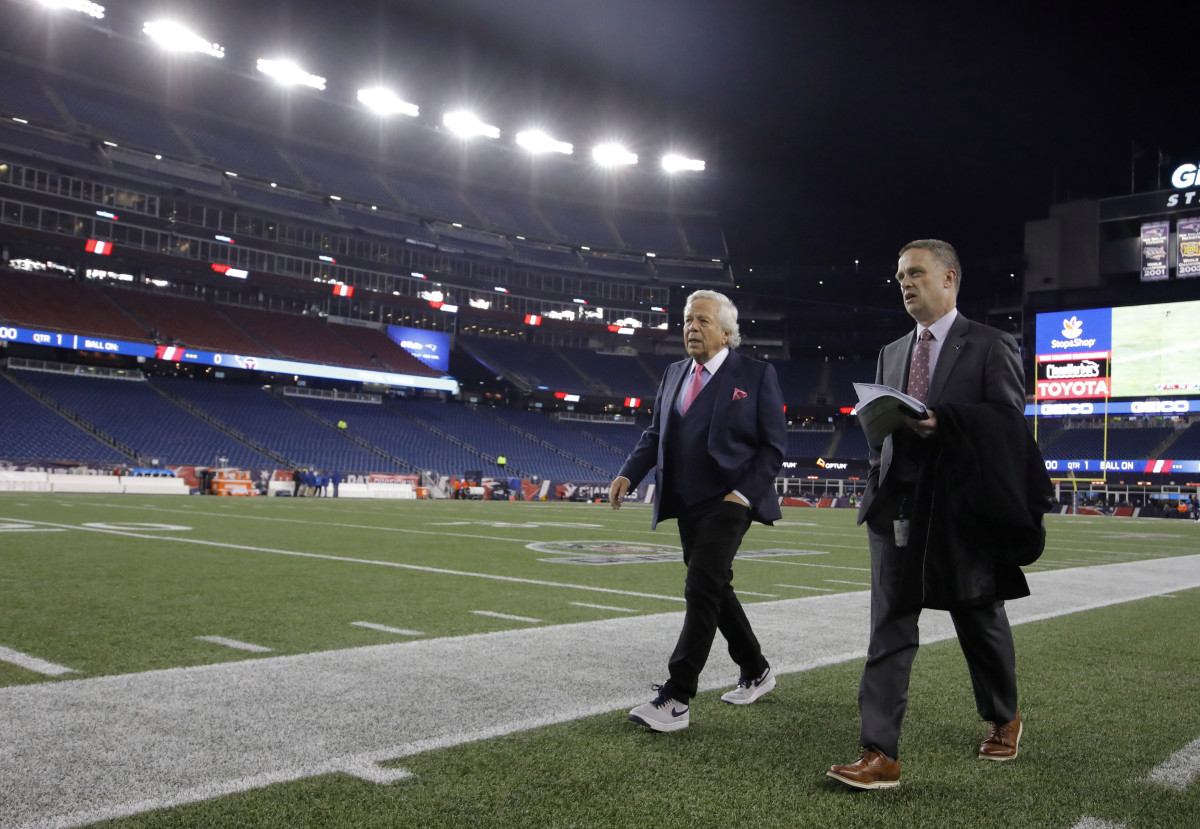 New England Patriots' PR Staff Selected as PFWA’s 2022 Pete Rozelle