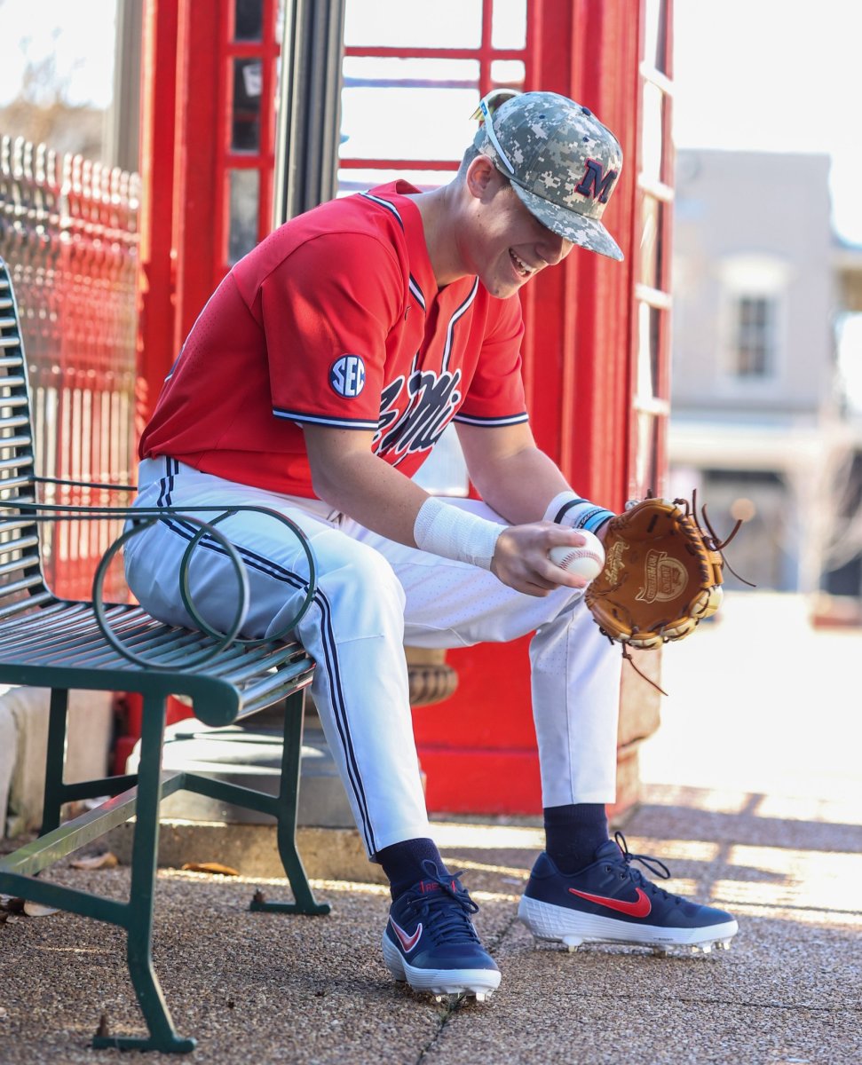 Alabama baseball planning to stick with camouflage hats - WVUA 23
