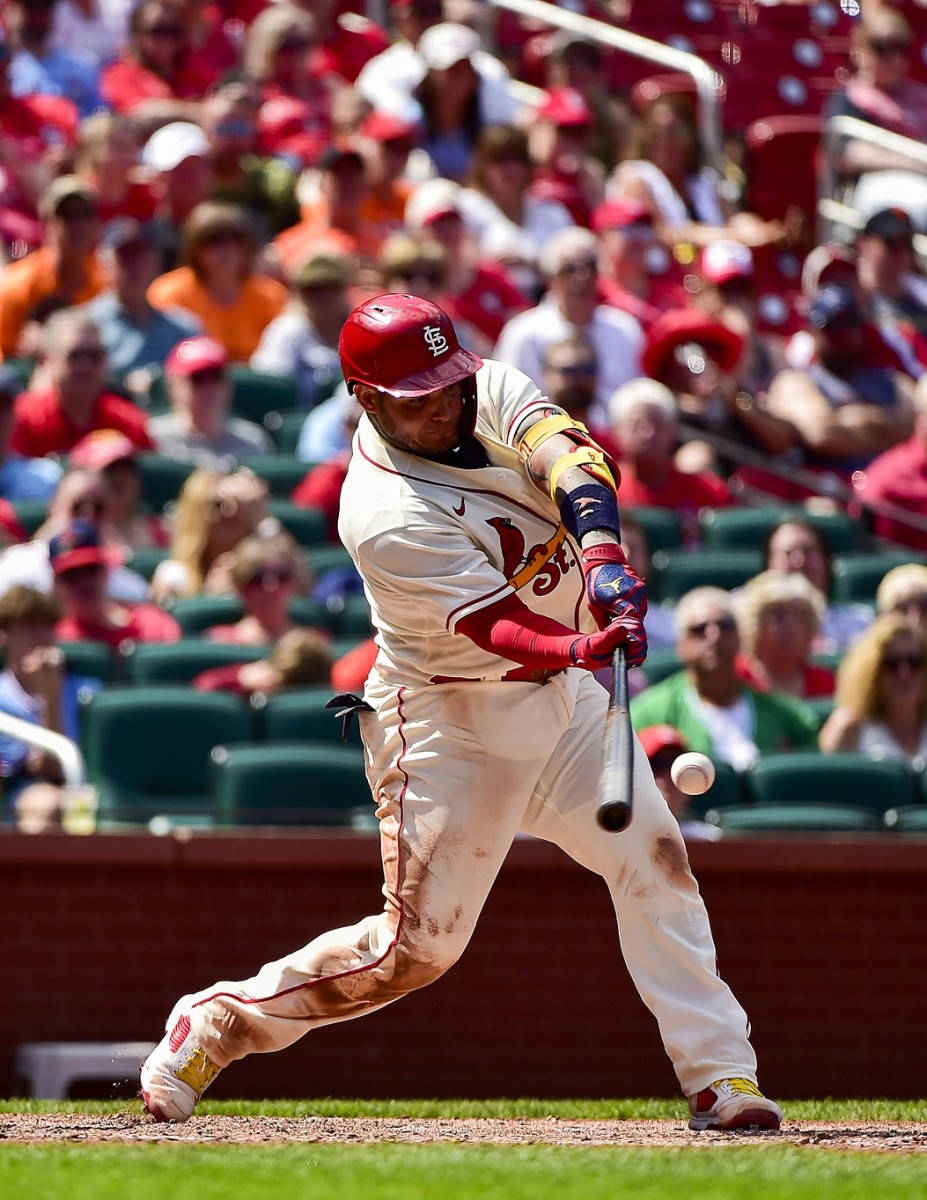 Cardinals' Yadier Molina Passes Mike Piazza for 6th-Most Hits by