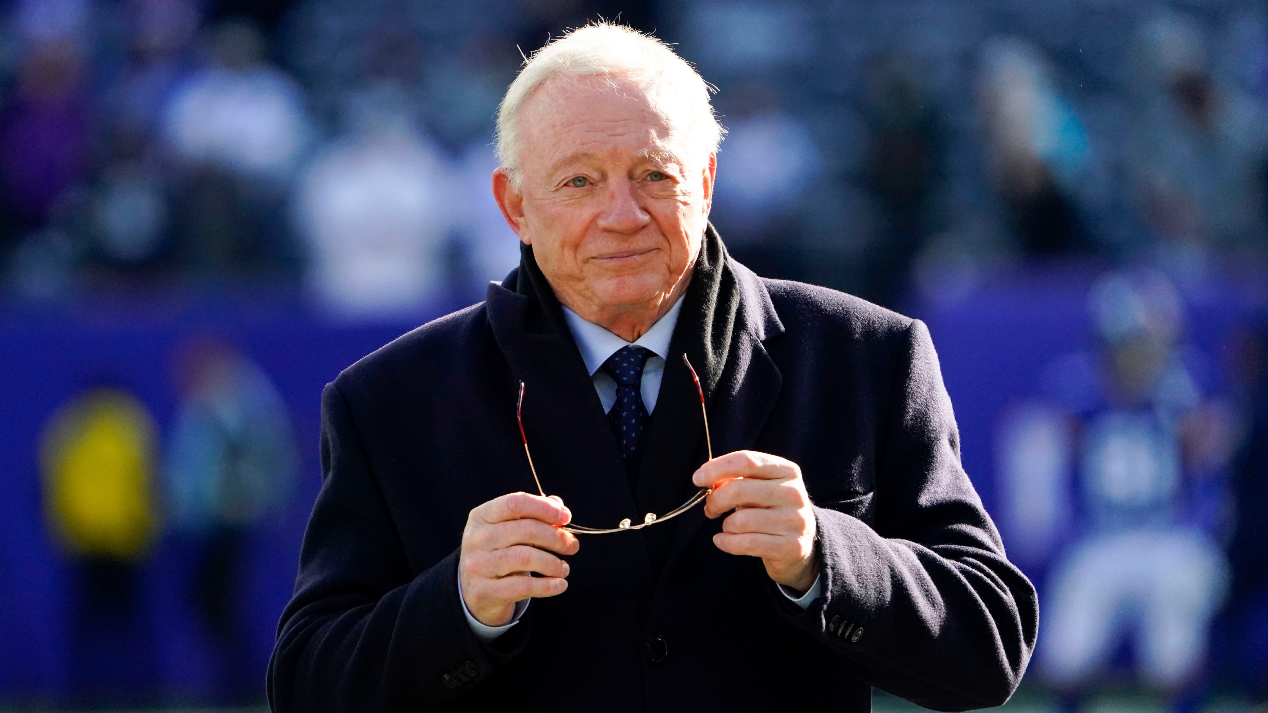 Jerry Jones has visions, dreams of a Cowboys division title