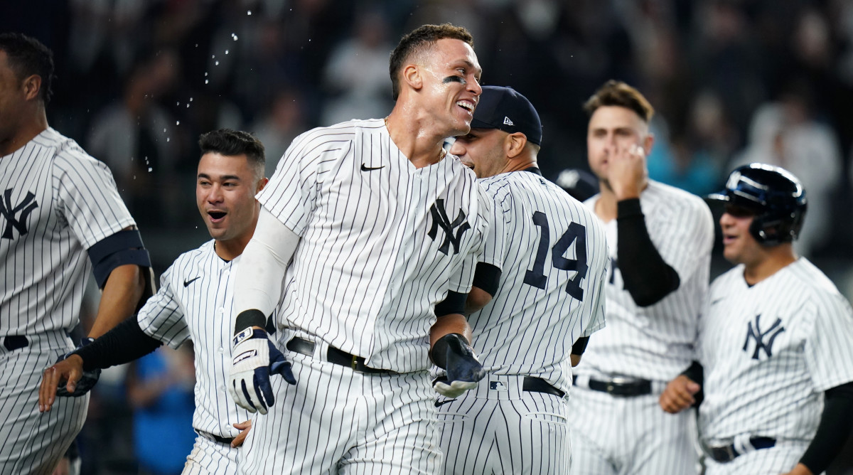 MLB power rankings: Yankees, Dodgers, Mets hold top spots - Sports  Illustrated