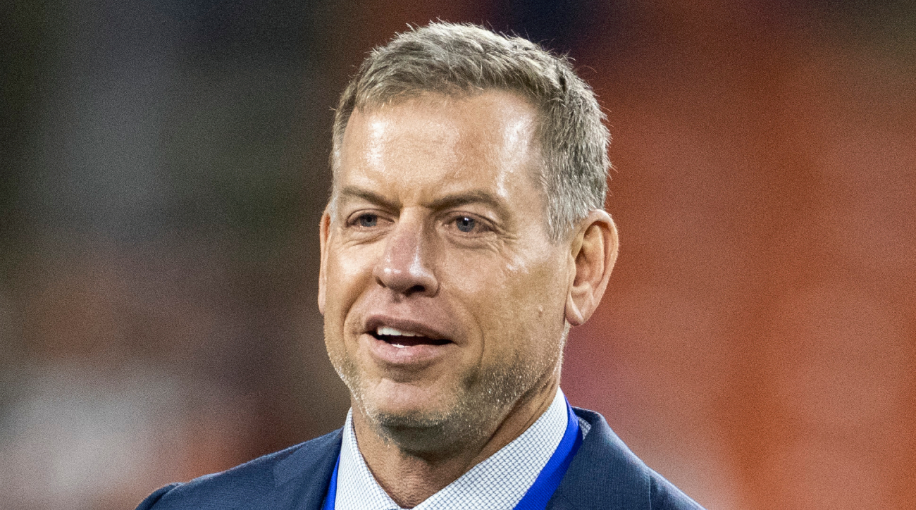 ESPN's Joe Buck, Troy Aikman and Lisa Salters will be on the call