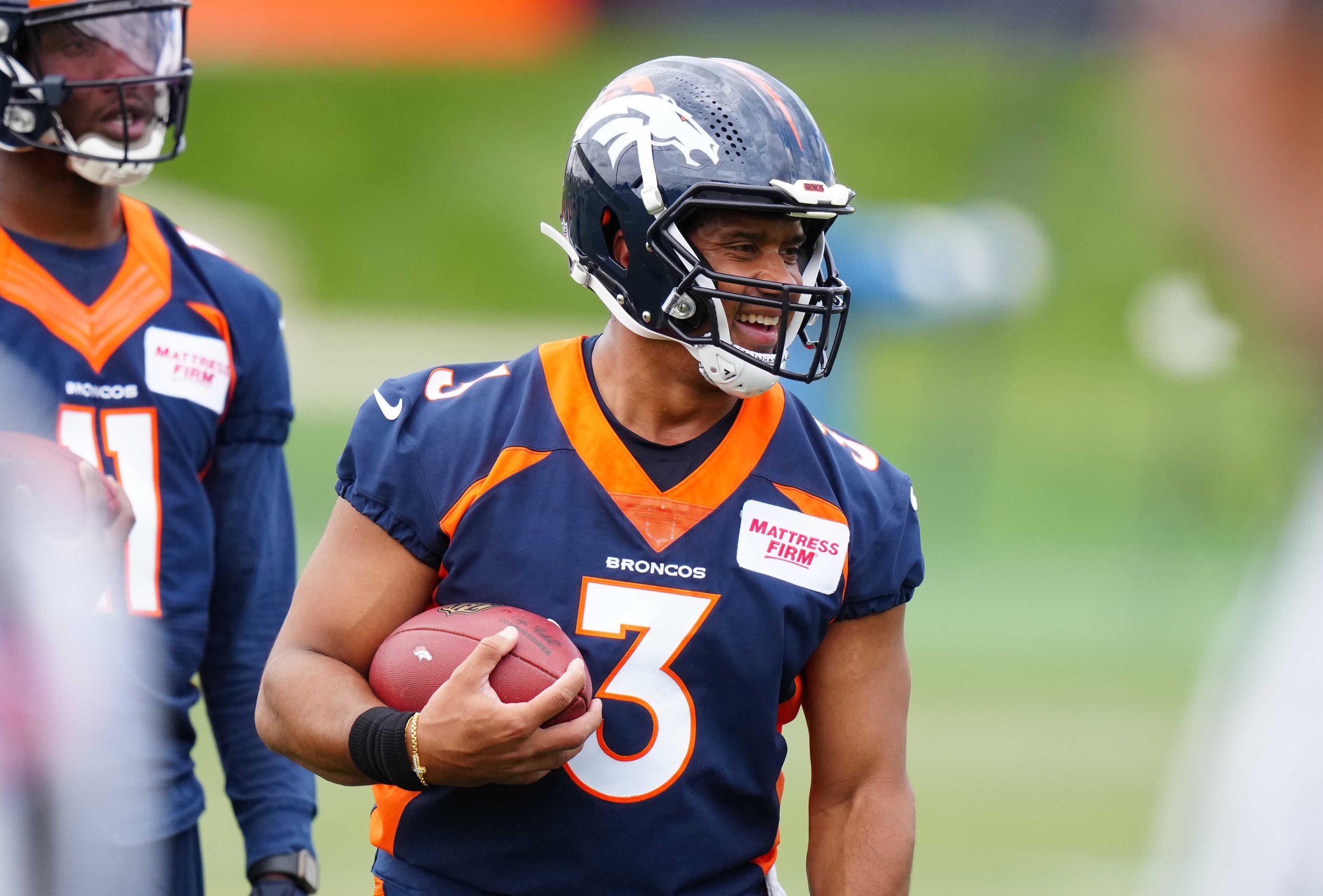 Denver Broncos S Justin Simmons Details How Russell Wilson Is Already