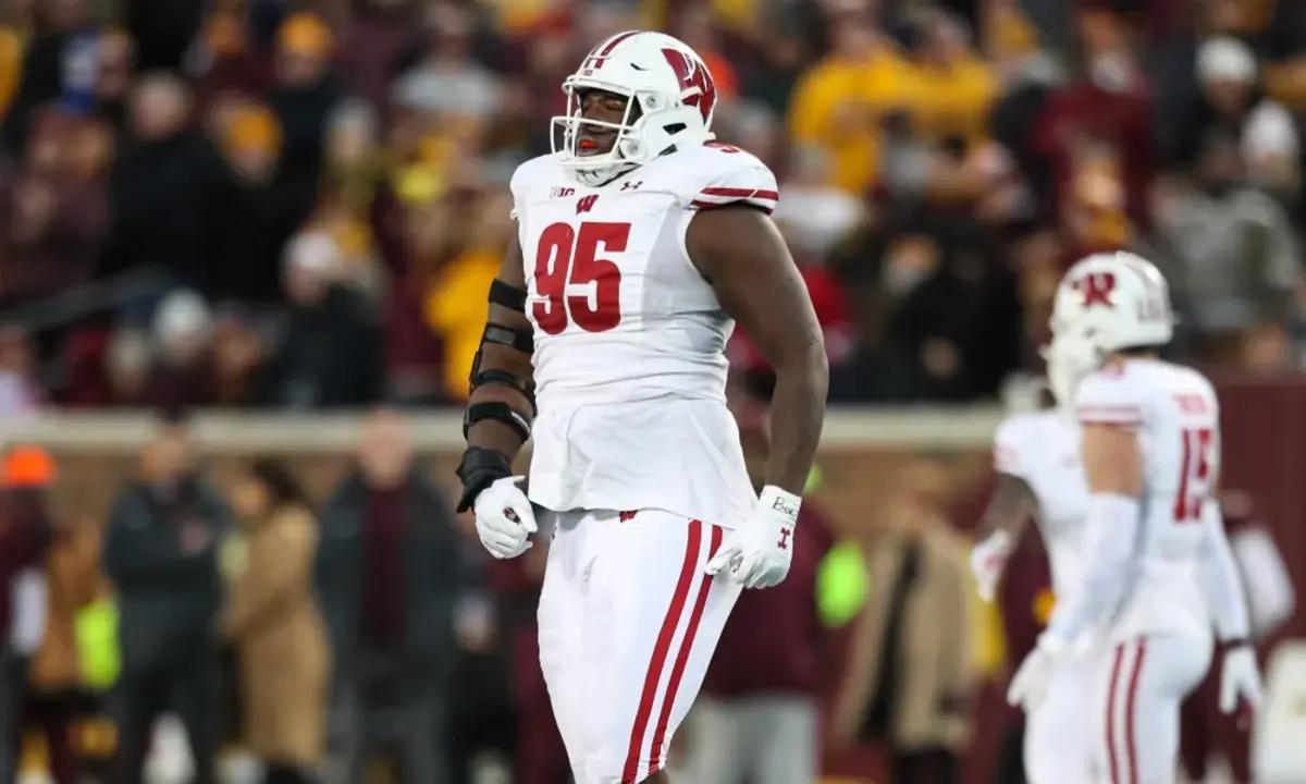 Two Badgers ranked in top 40 NFL Draft prospects by Fox Sports