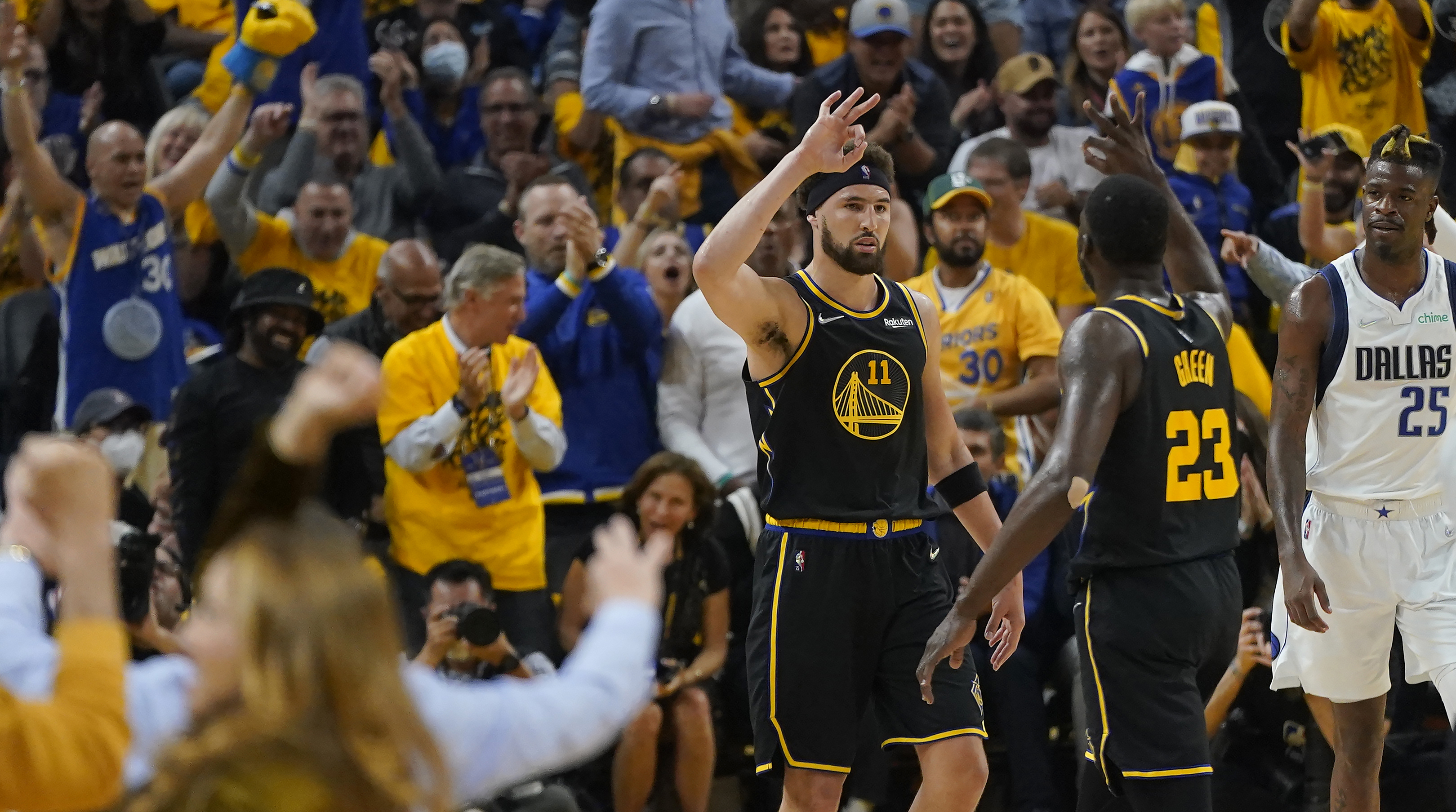 Warriors: Why Klay Thompson wore a Cowboys jersey before Mavs clash