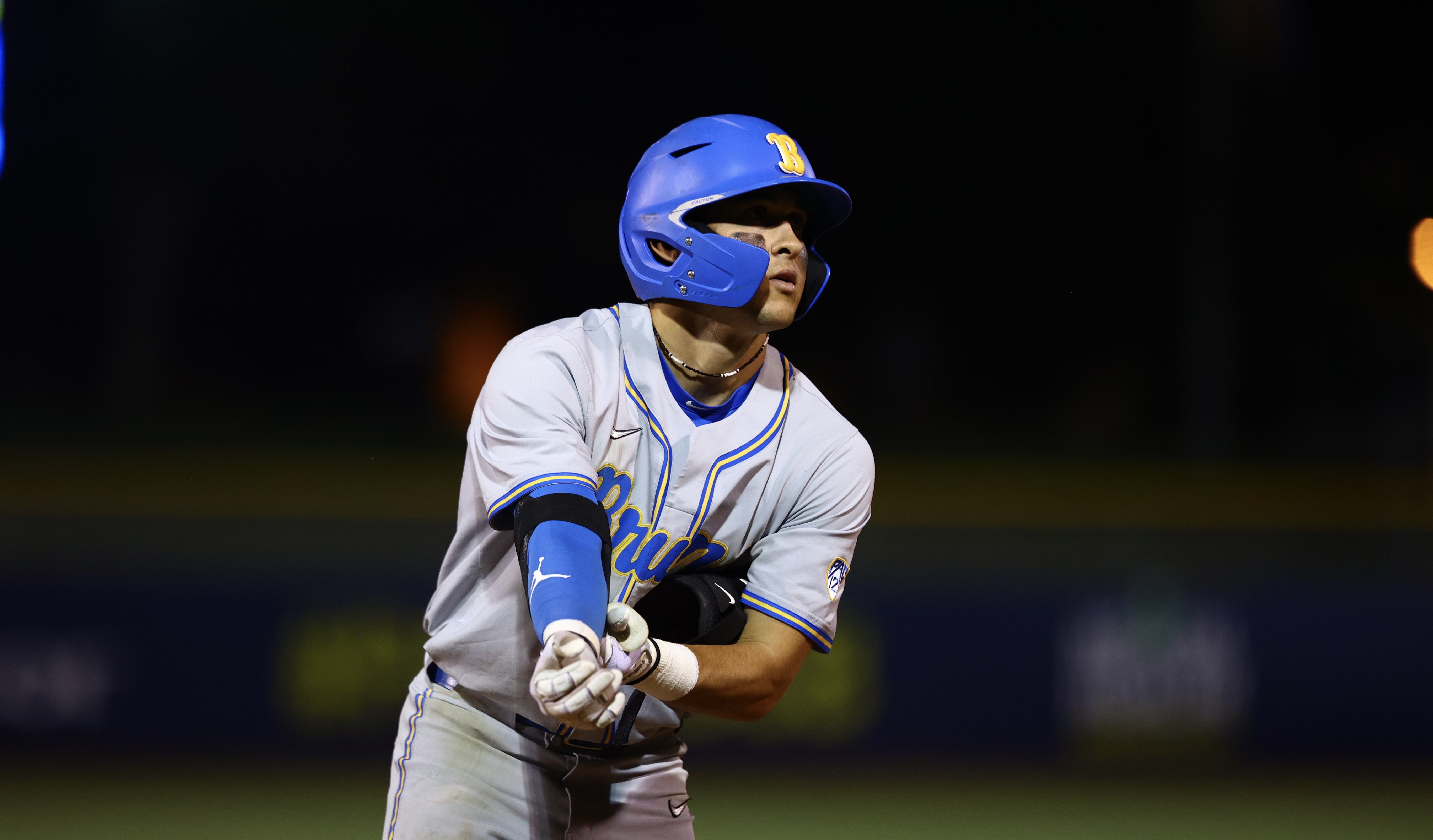 Unbeaten UCLA early leader in Pac-12 Baseball