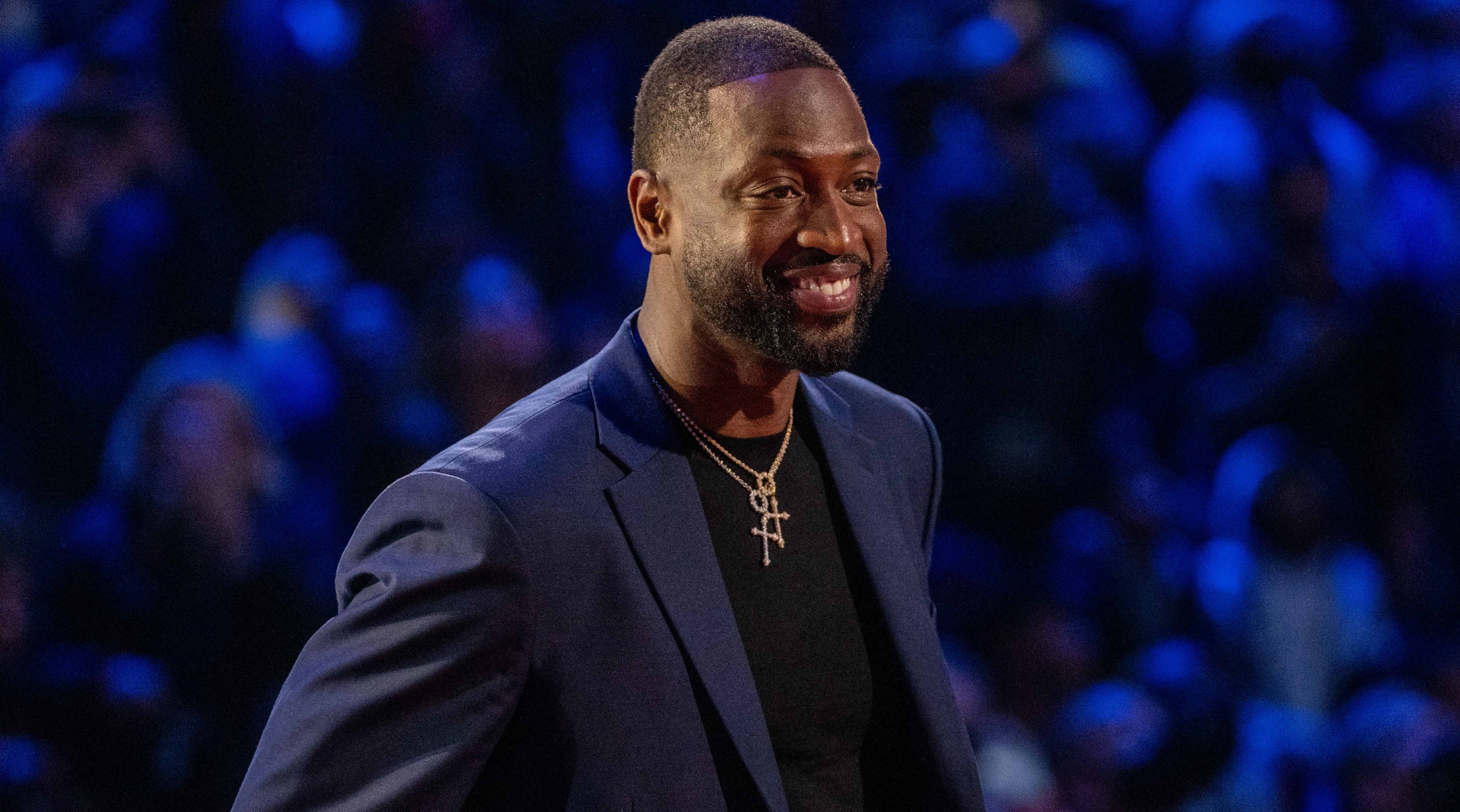 Dwyane Wade Shares His Answer to Jordan vs. LeBron ‘GOAT’ Debate ...