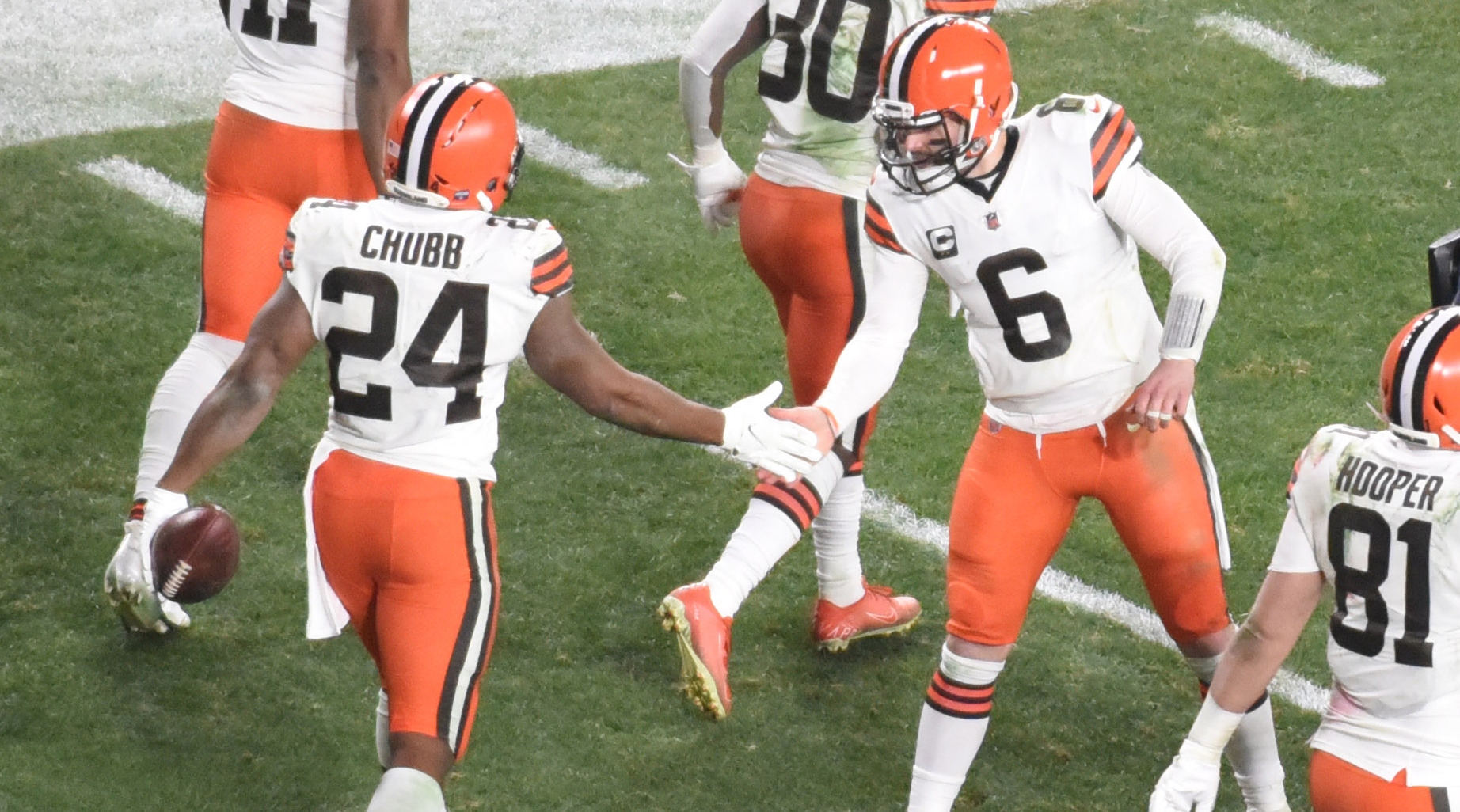 Cleveland Browns fumble way to defeat as Nick Chubb suffers knee injury