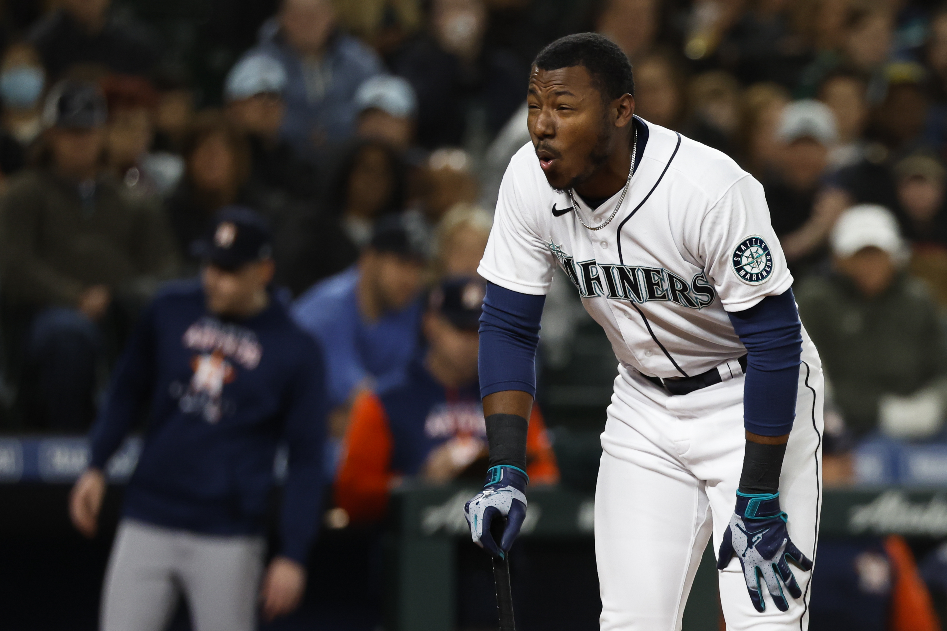 Mariners place Kyle Lewis on 10-day IL with knee bruise - The San Diego  Union-Tribune