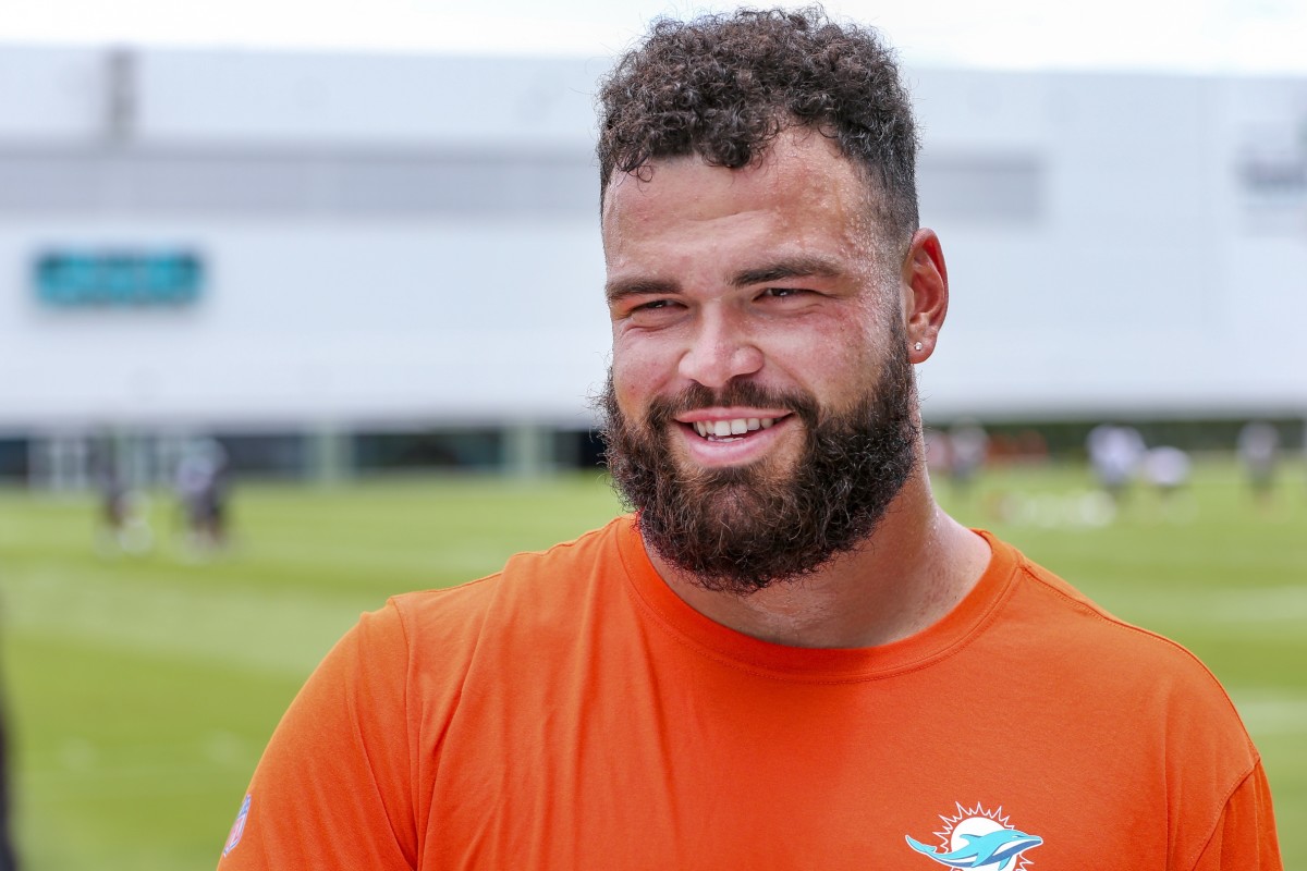 Center Connor Williams Misses First Day of Miami Dolphins Minicamp ...