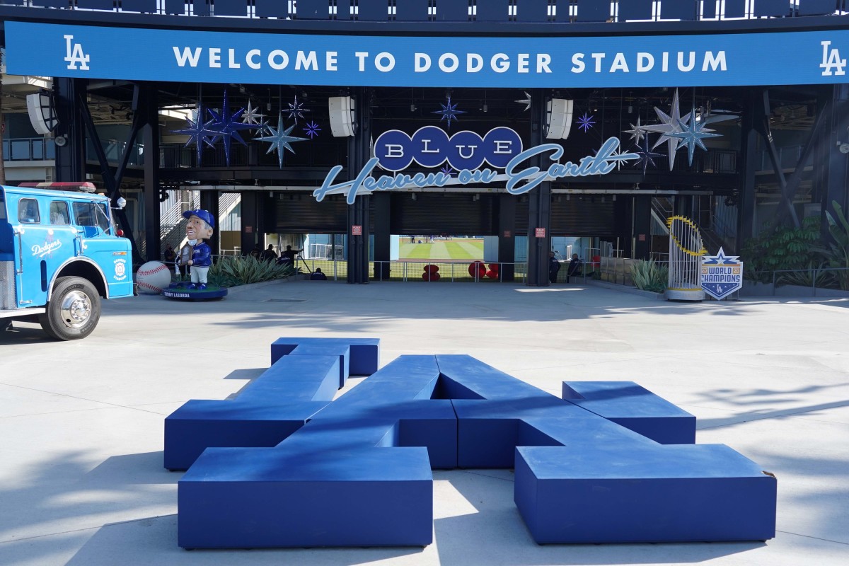 Dodgers: Internet Roasts LA Over Highly Questionable Jerseys and