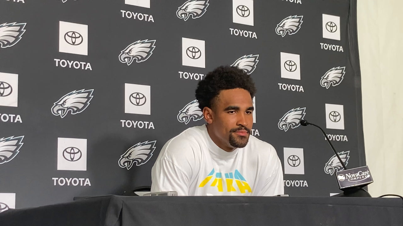 Eagles quarterback Jalen Hurts lending voice in Philadelphia's fight  against gun violence - CBS Philadelphia