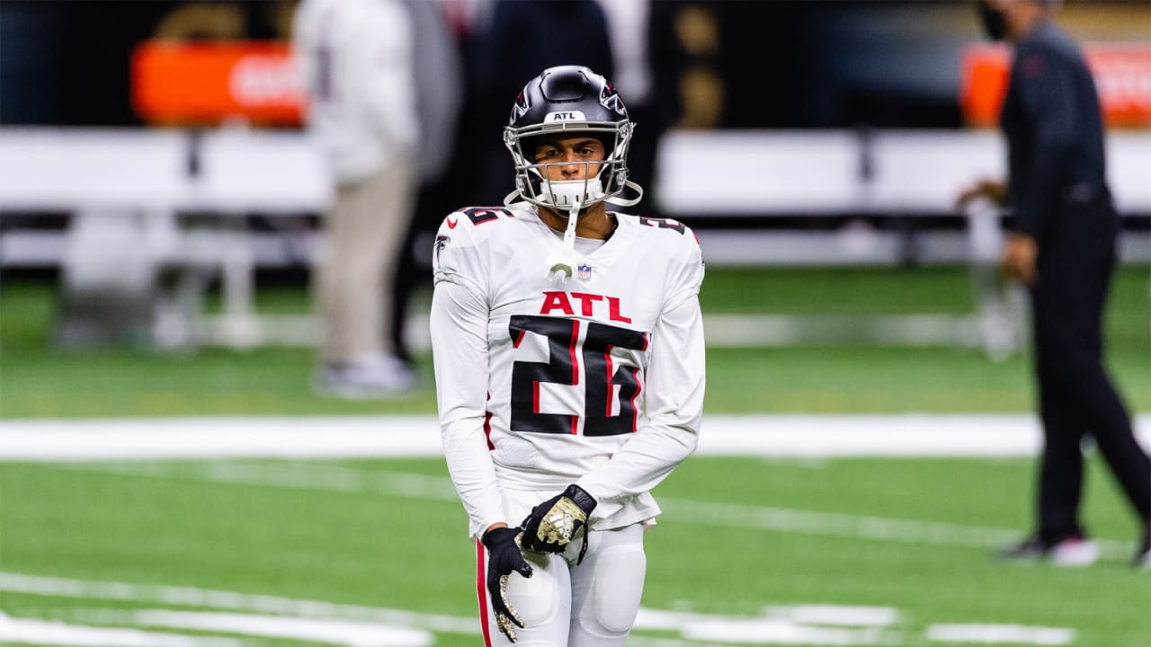 Inside Why Falcons Re-Signed CB Isaiah Oliver