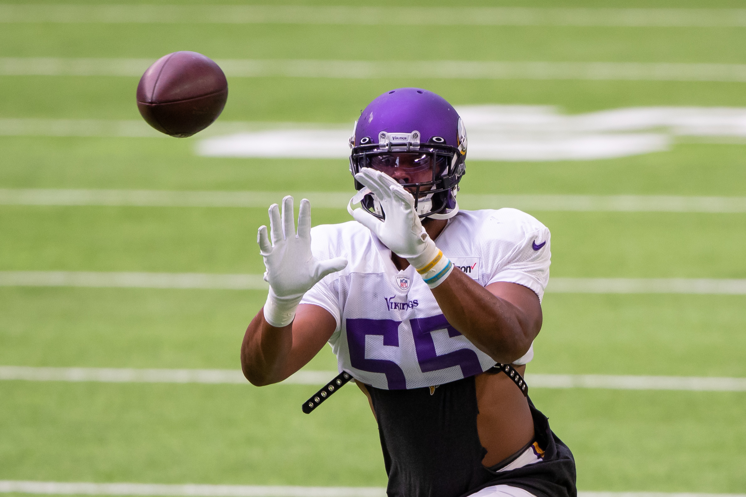 Should Commanders Sign LB Anthony Barr With Landon Collins’ Money?