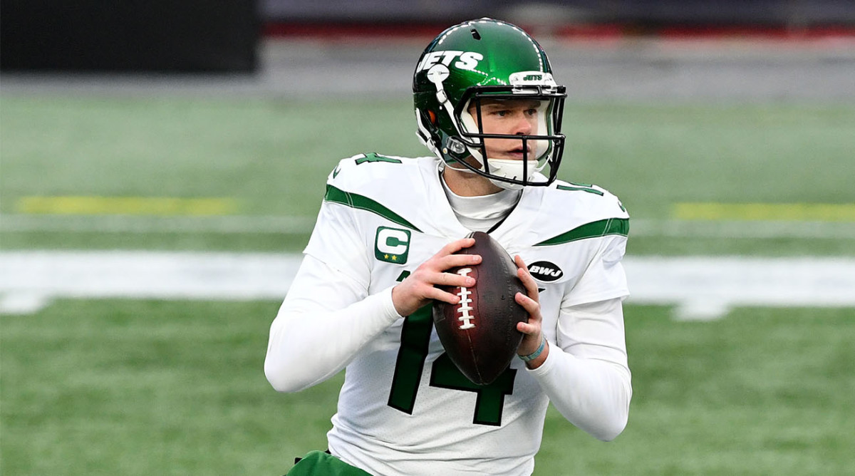 Sam Darnold trade: New York Jets send quarterback to Carolina Panthers for  draft picks - ABC7 New York