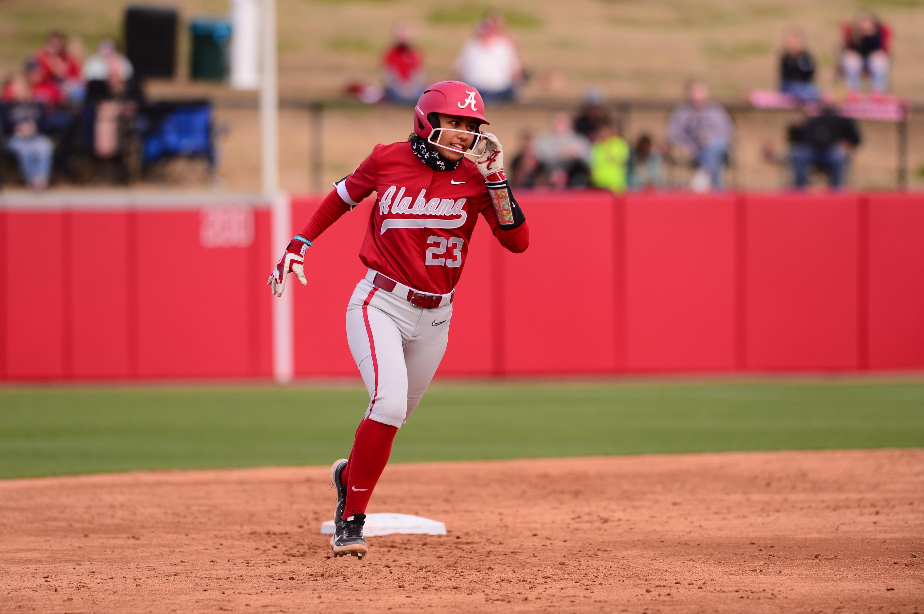 Alabama Softball Up To No. 3 In Latest Polls - Sports Illustrated ...