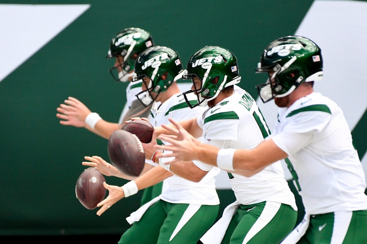 33,246 Jets Quarterback Stock Photos, High-Res Pictures, and