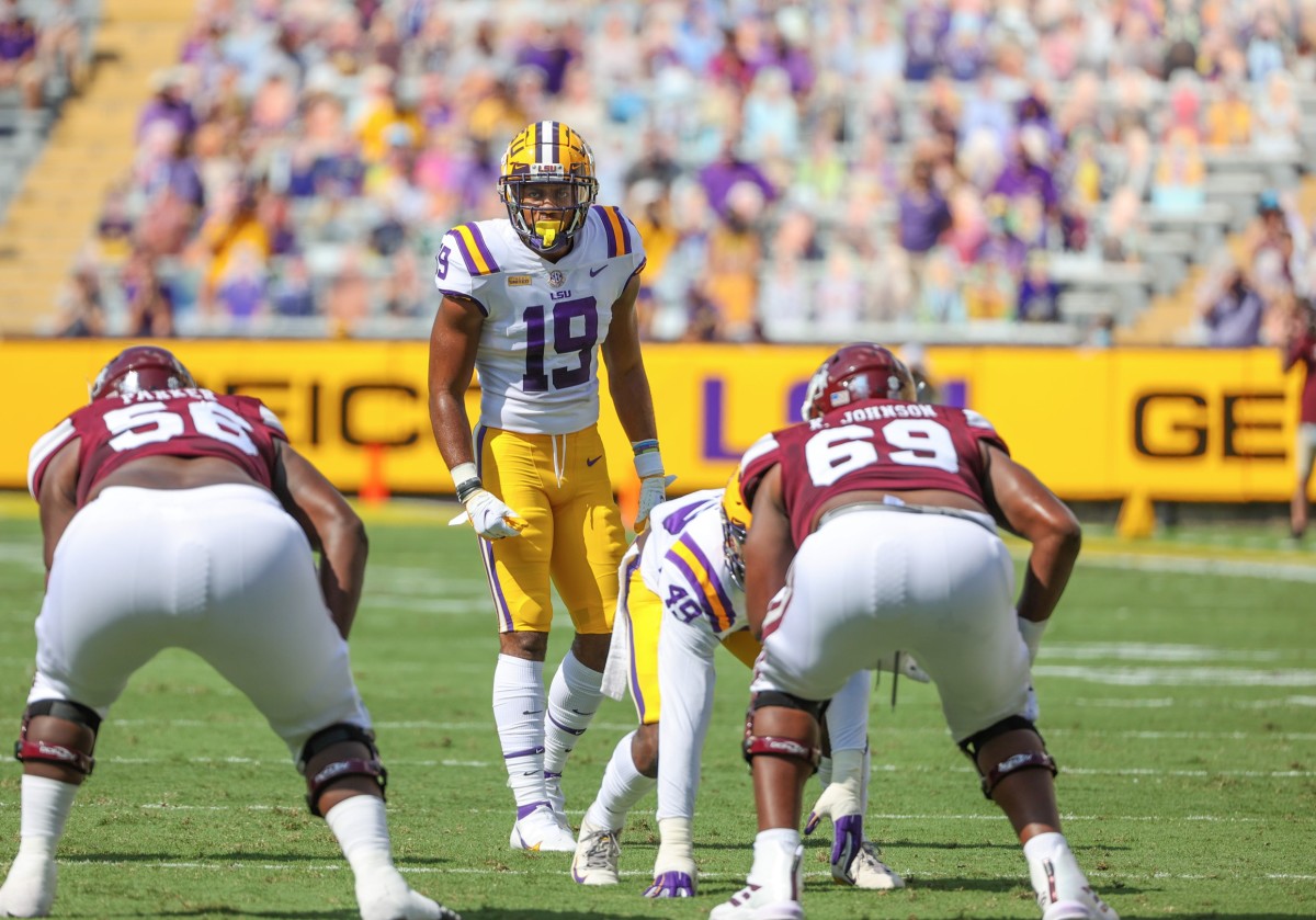 LSU Tigers linebacker Jabril Cox (19) against the Mississippi State Bulldogs. Mandatory Credit: Derick E. Hingle-USA TODAY Sports