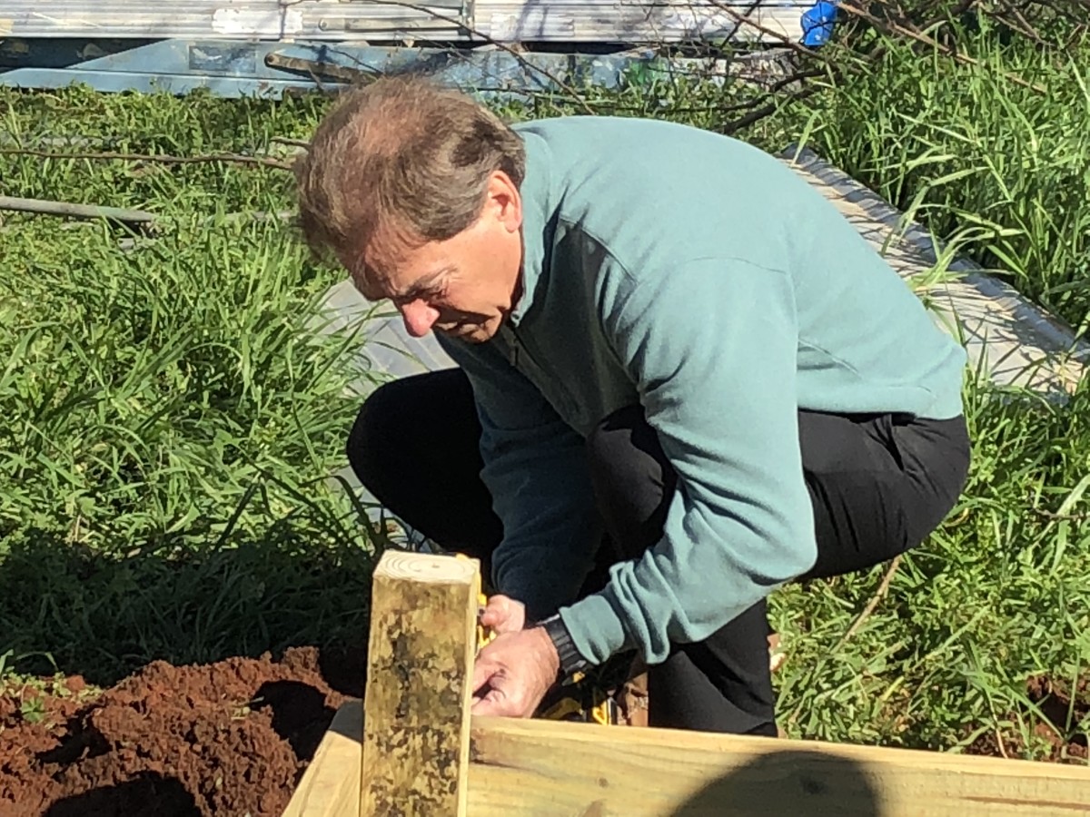 Nick Saban workin on national championship house No. 17