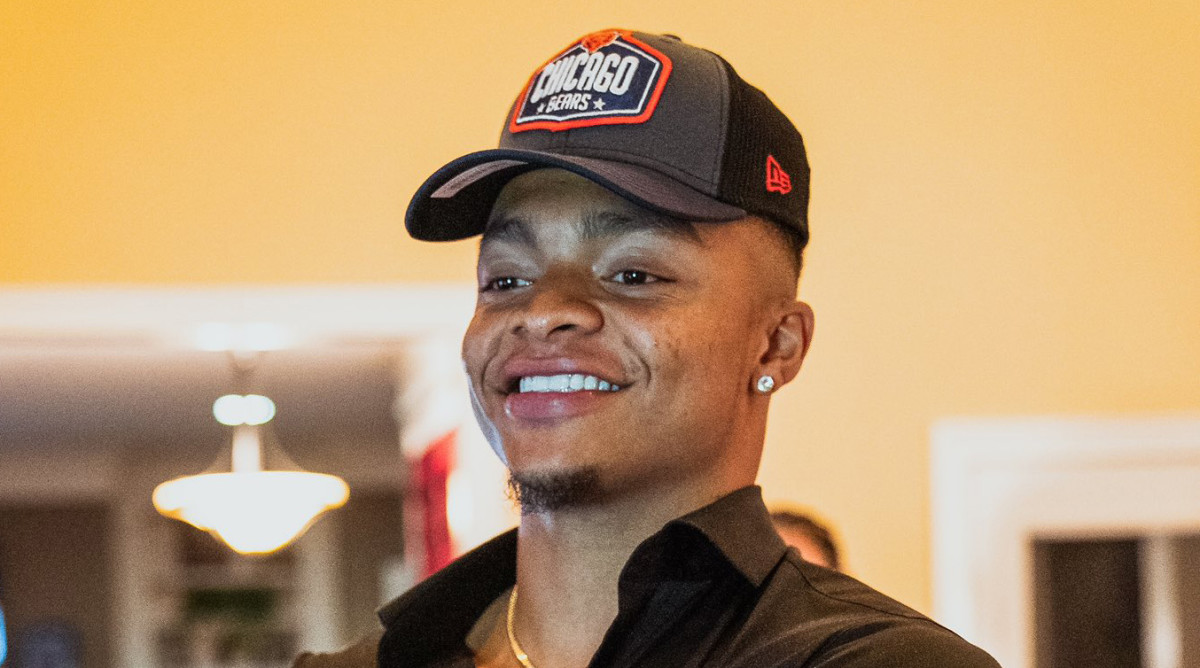 Bears 2021 Draft: Justin Fields thinks he's a perfect fit for