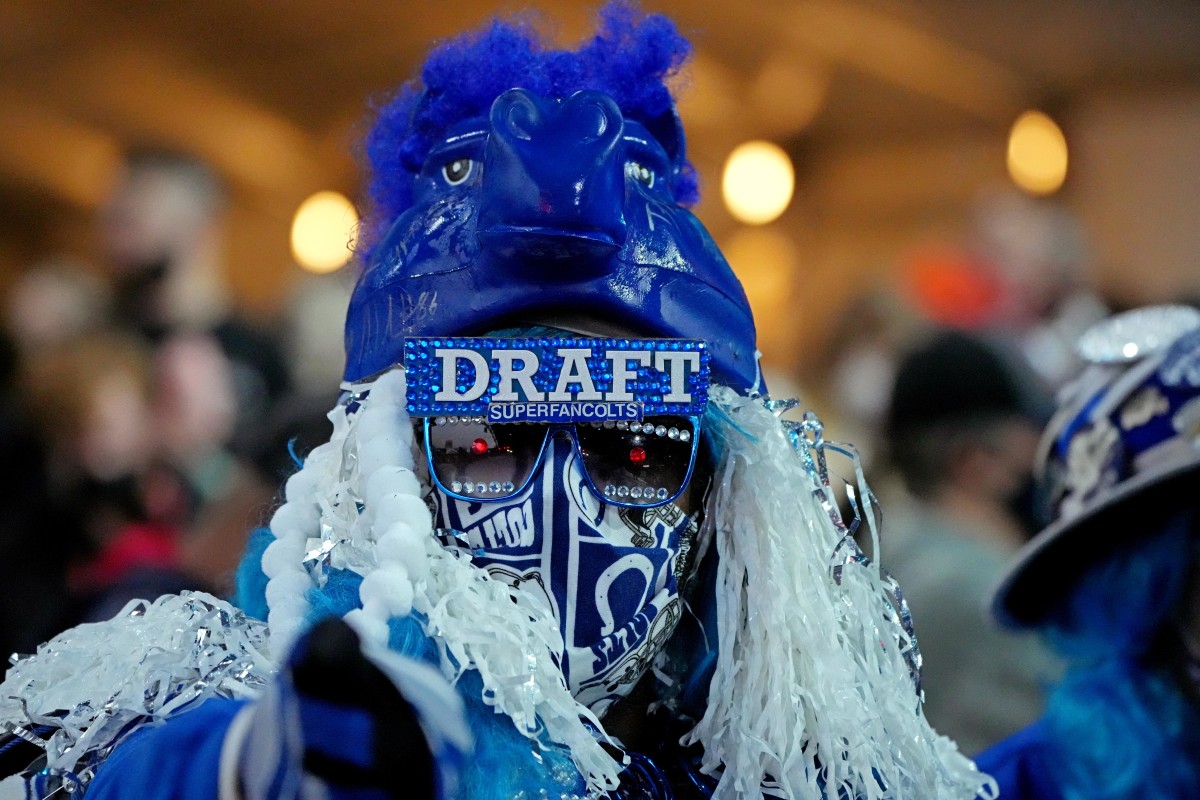 2021 NFL Draft: Live Blog - Sports Illustrated Notre Dame ...