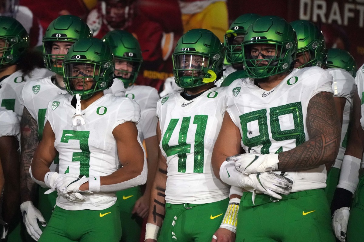 Analysis: Is Jevon Holland a Steal For the Dolphins? - Sports Illustrated  Oregon Ducks News, Analysis and More