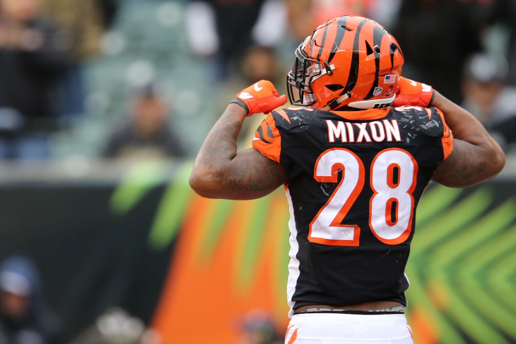 Bengals Make Bold Decision On Running Back Joe Mixon