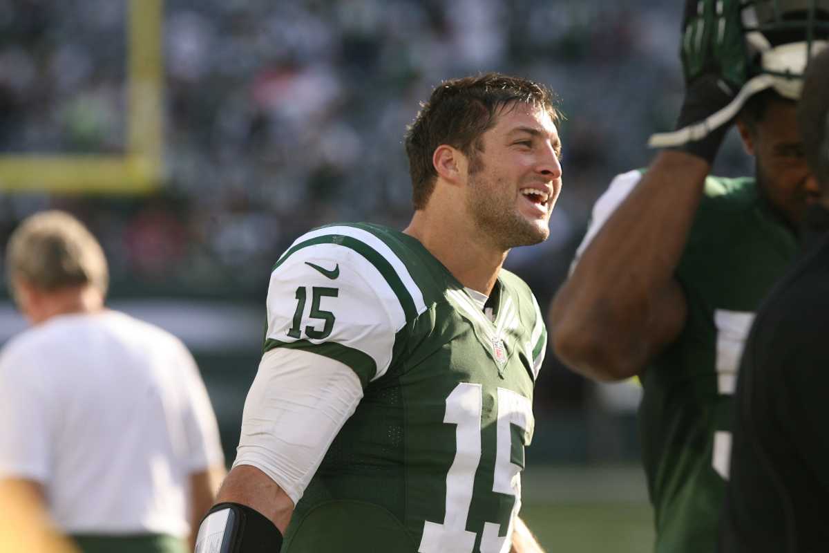 Tim Tebow signing: Jaguars reuniting Urban Meyer with his college QB -  DraftKings Network