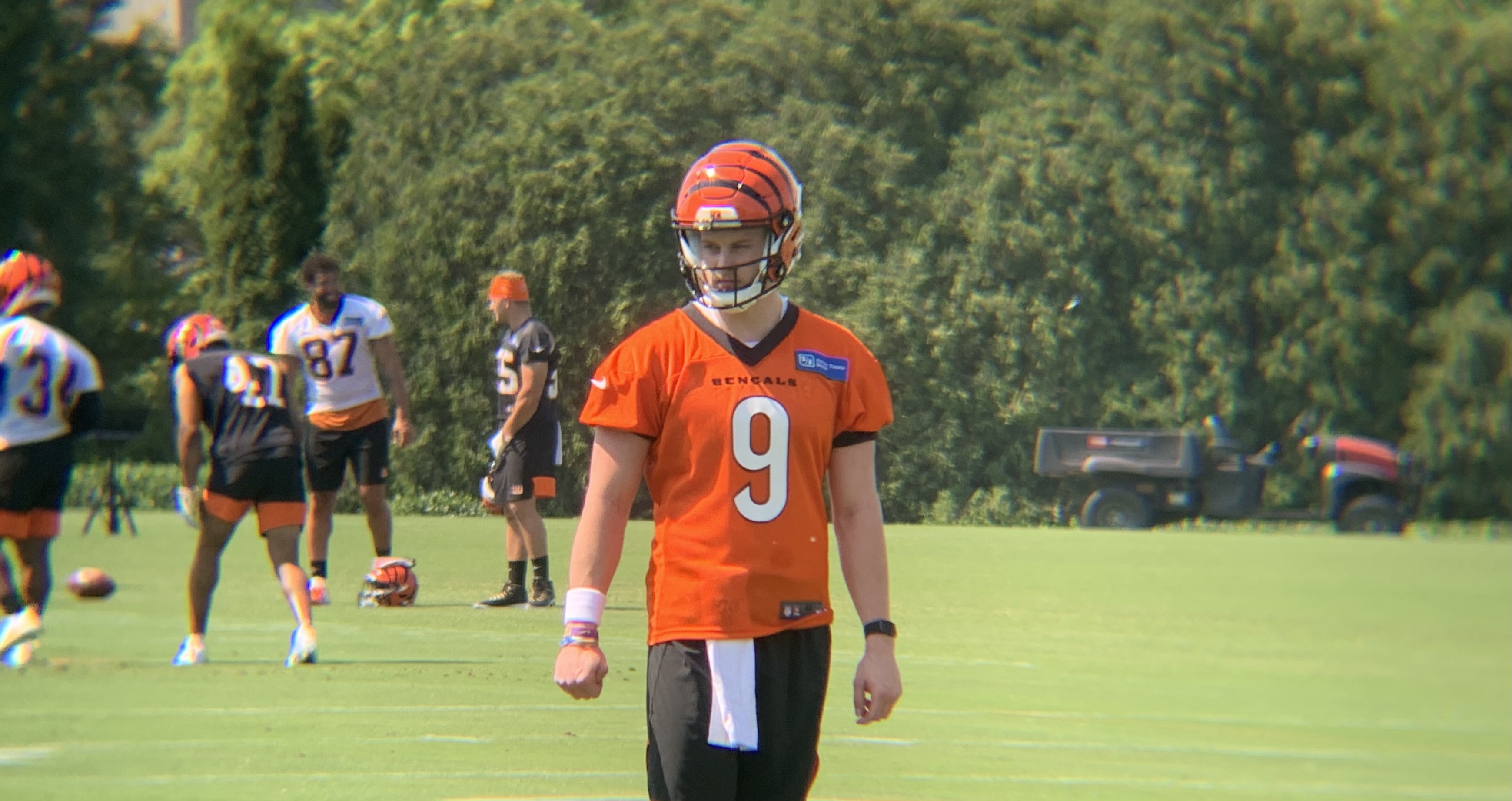 Joe Burrow throws at Bengals OTA: Cincinnati sports can't-miss roundup